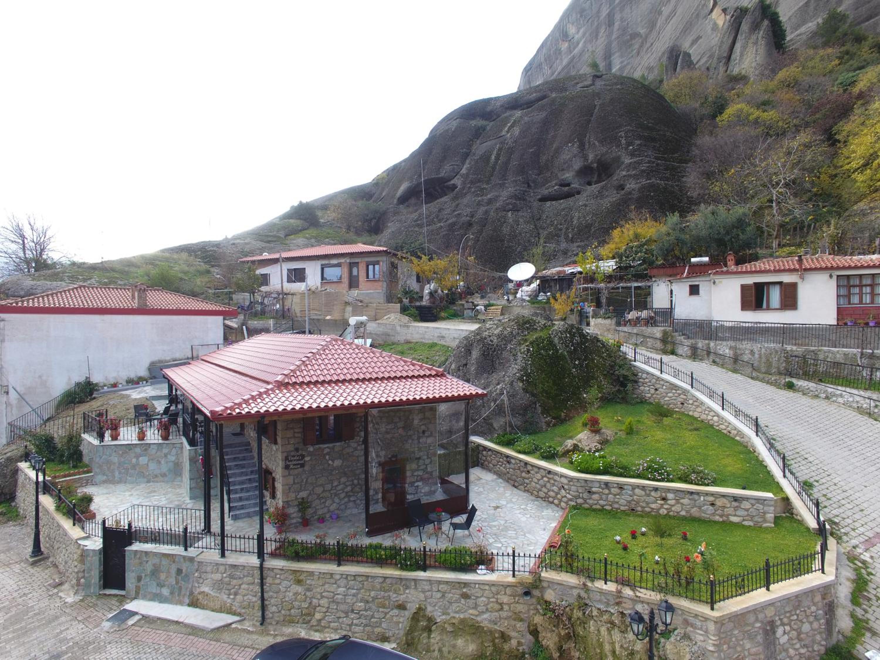 Voulas Traditional House Meteora 1 view 5