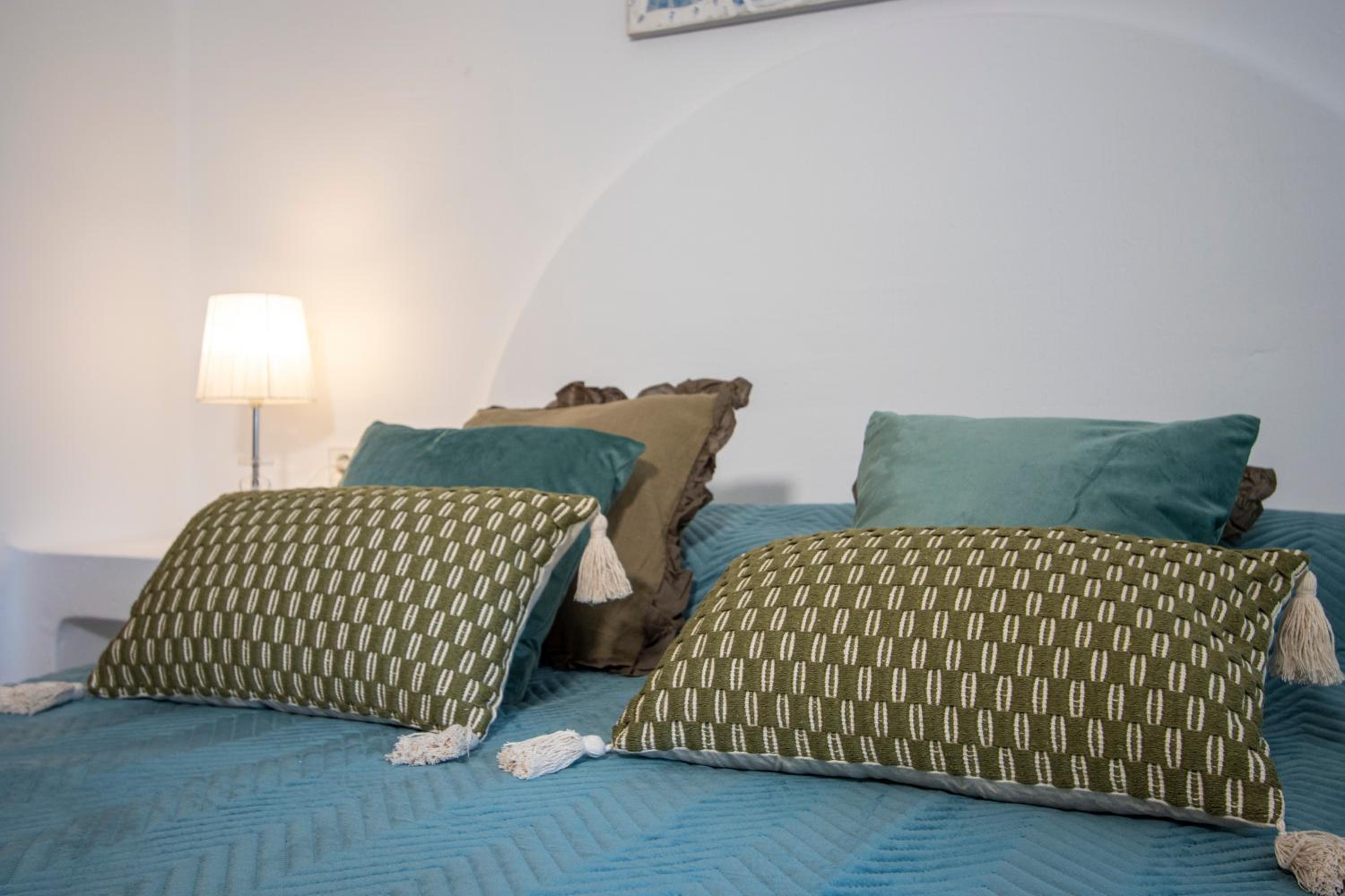 Buganvilla Apartment, 95m2, 3 Bedrooms, Terrace, 300m to Los Locos Beach