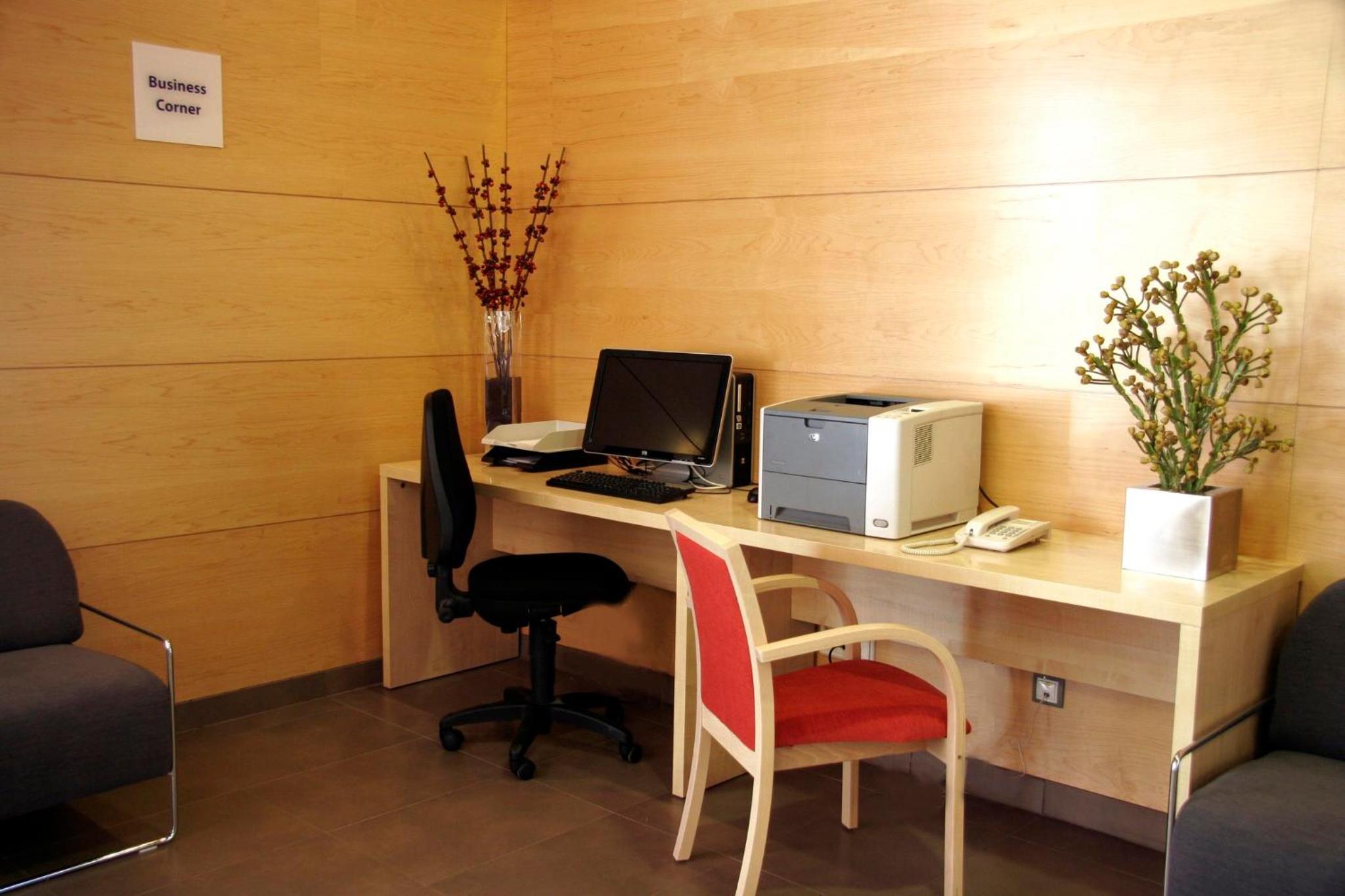 Getafe Vacations - Holiday Inn Express Madrid-Getafe, an IHG Hotel - Property Image 9