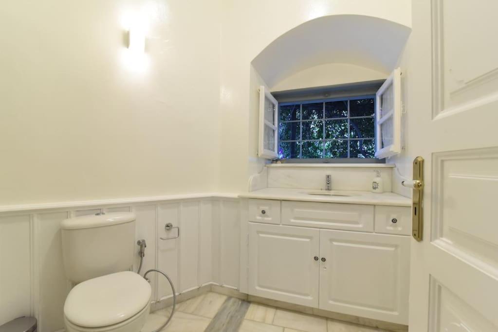 Mansion Veranda photo 4