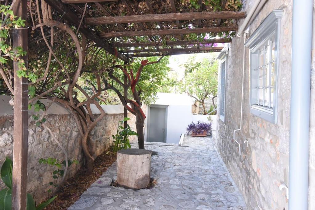 Mansion Veranda