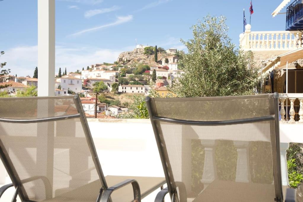 Mansion Veranda