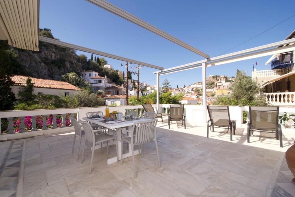 Mansion Veranda