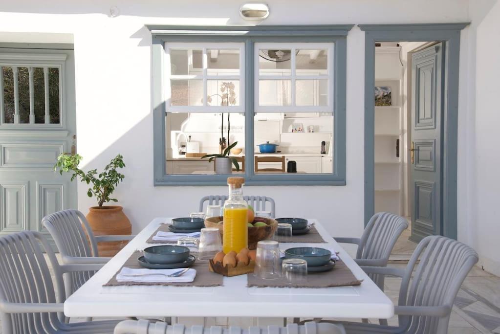 Mansion Veranda