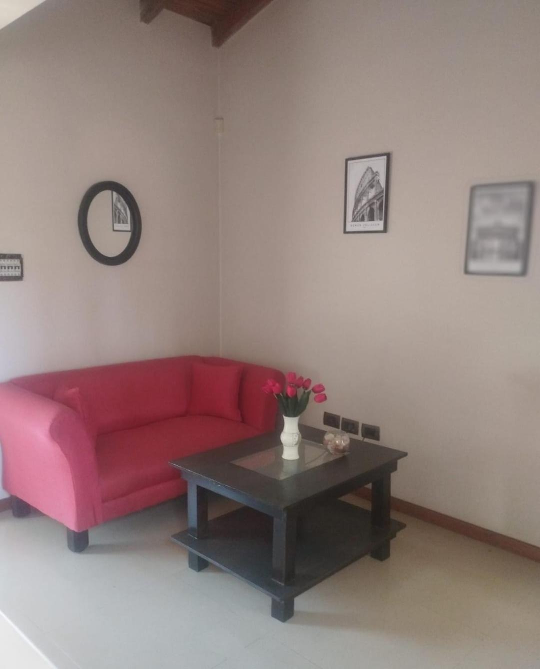 Casa la Modesta, Chacras de Coria.