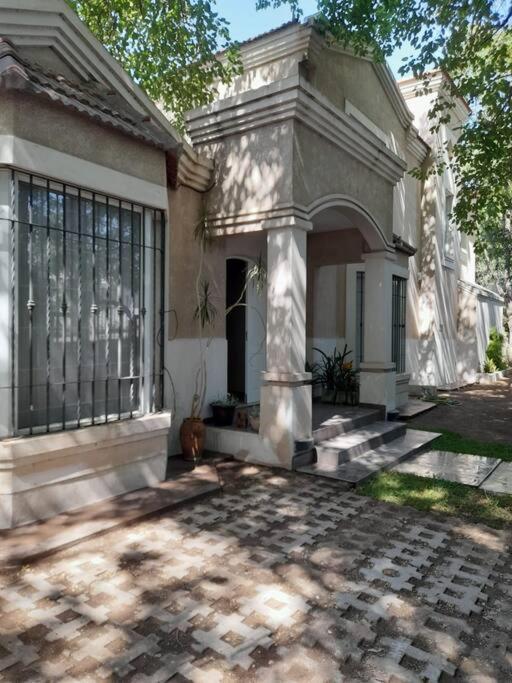 Casa la Modesta, Chacras de Coria.