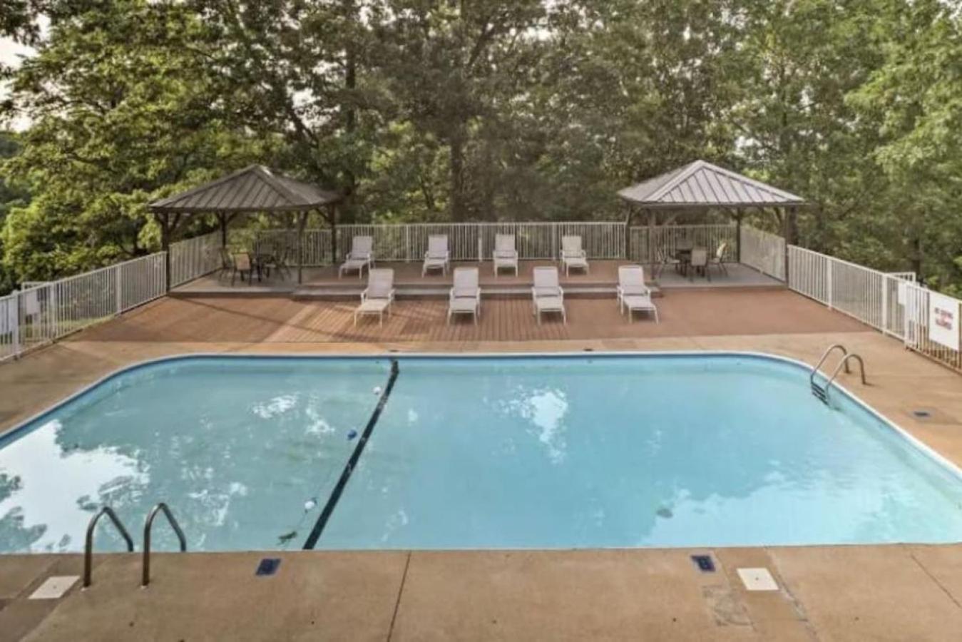 Free Daily Silver Dollar City Tickets  other Branson attractions! Cozy Branson Condo, Lower level, WALK-IN - Property Image 18