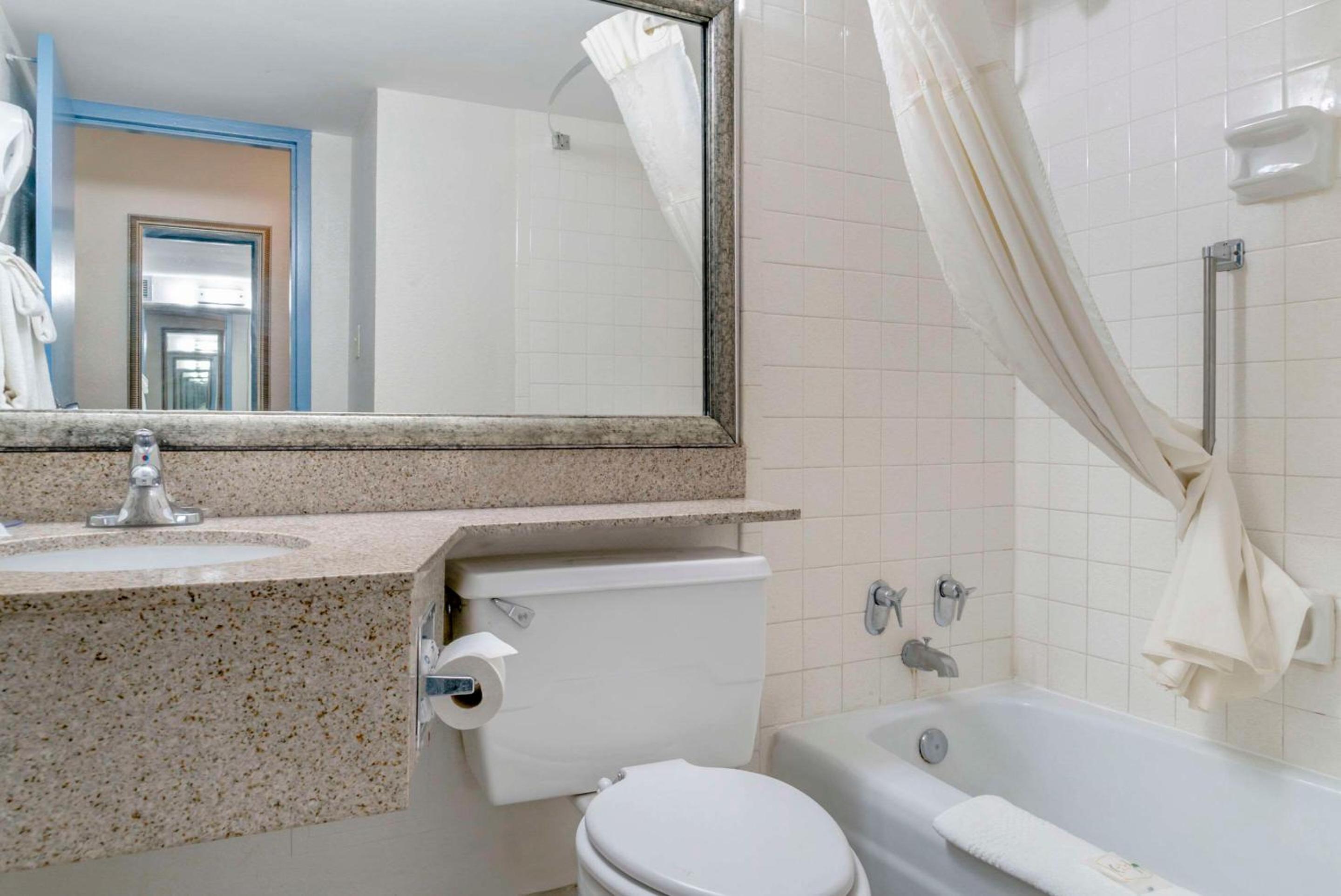 Quality Inn & Suites Banquet Center, Billede 4