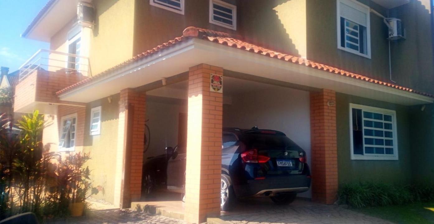 Casa Sobrado com piscina Santa Felicidade 6 pessoa