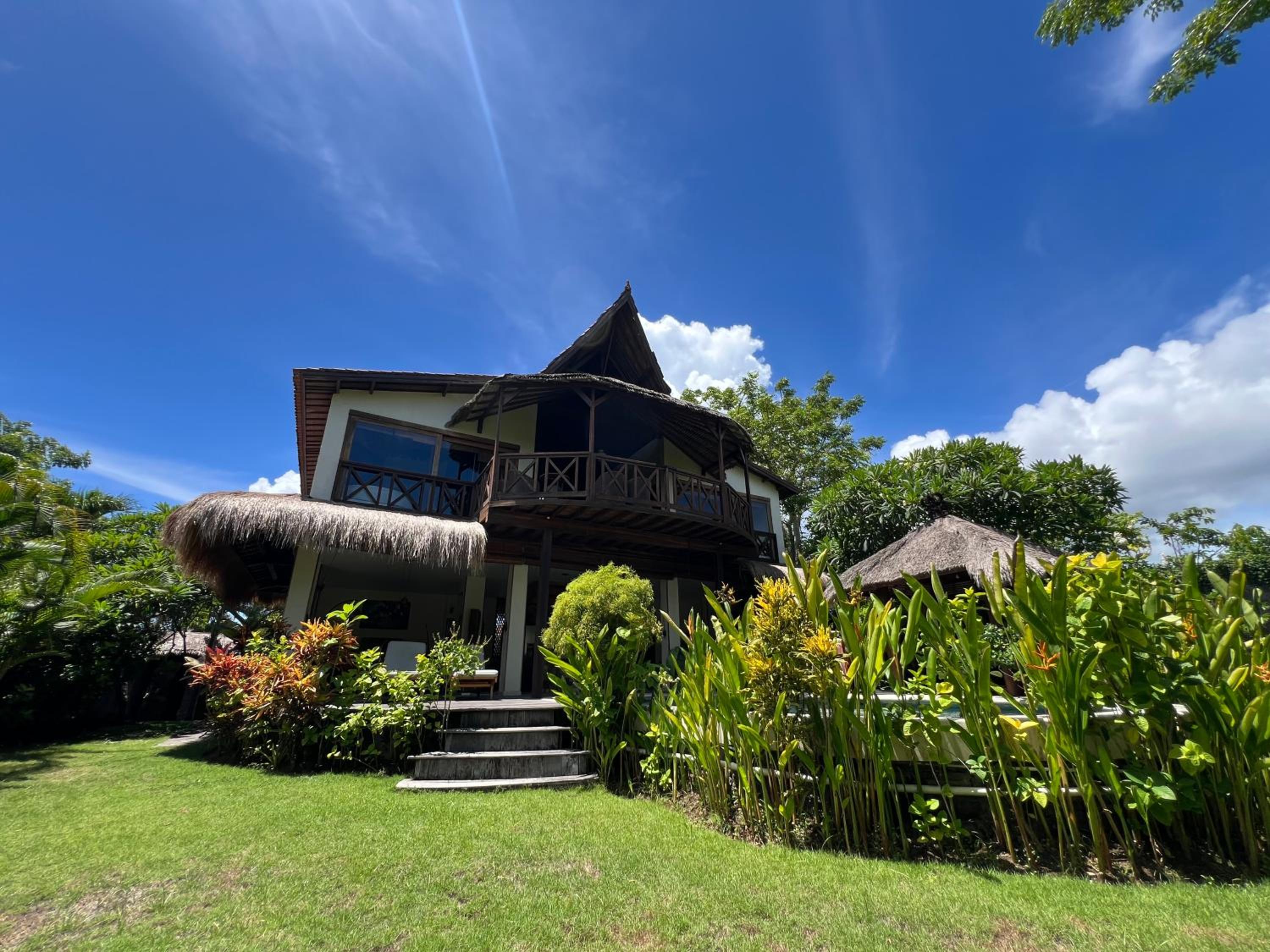 Breezy Point Villas