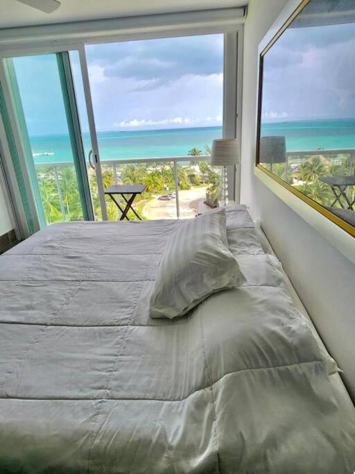 •Amazing Beachfront Condo•