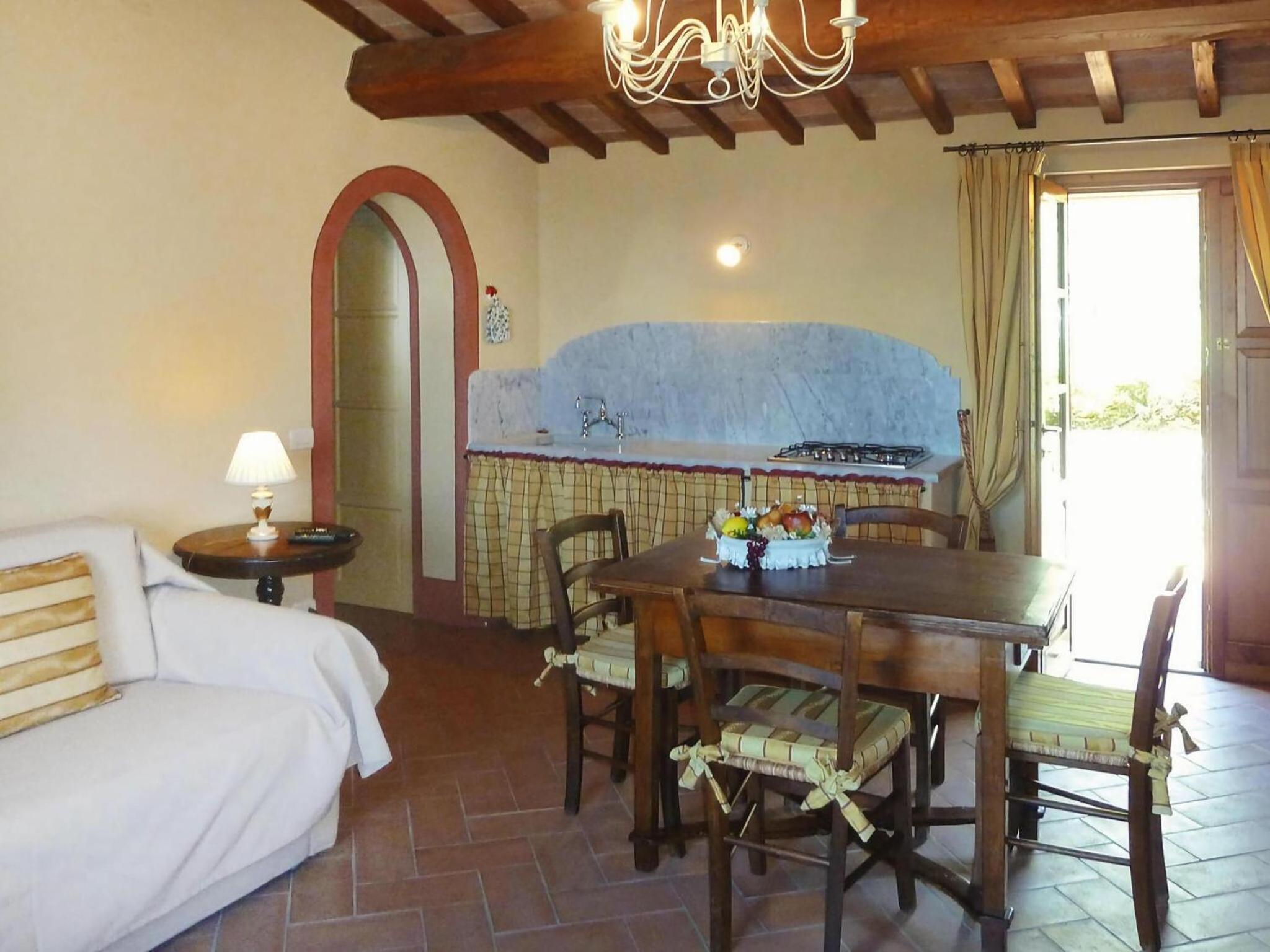 Estate in Monte Serra with Panoramic Views