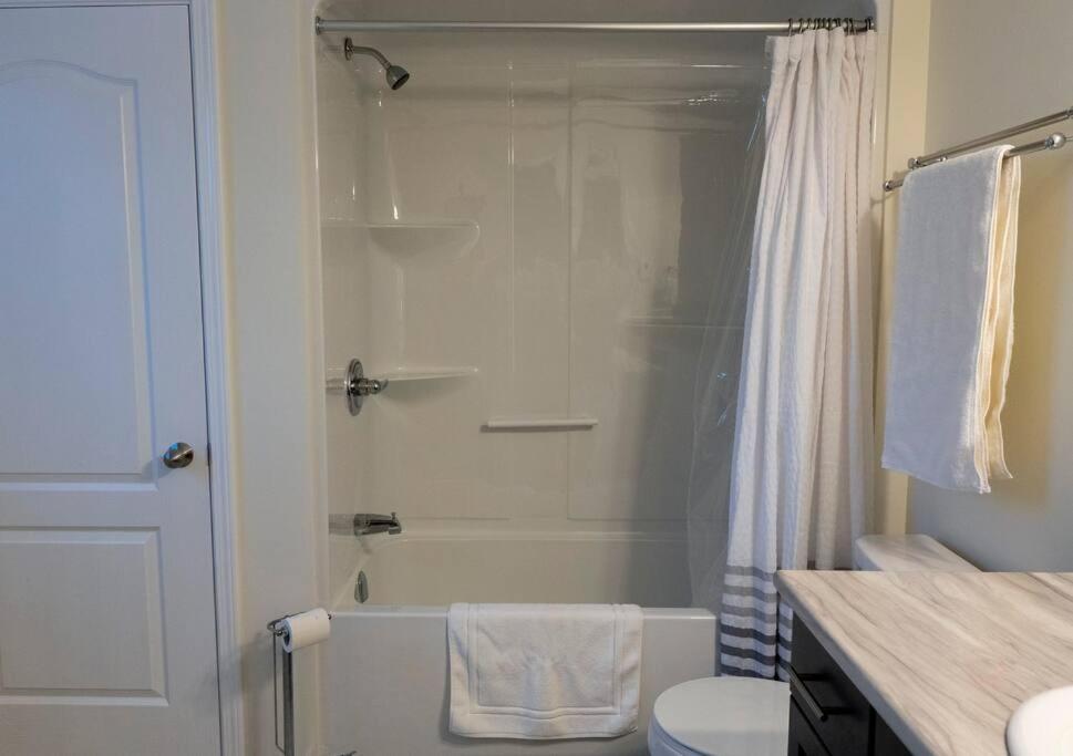 Shirecrest- 2BR 2BA + Minister's Island water view