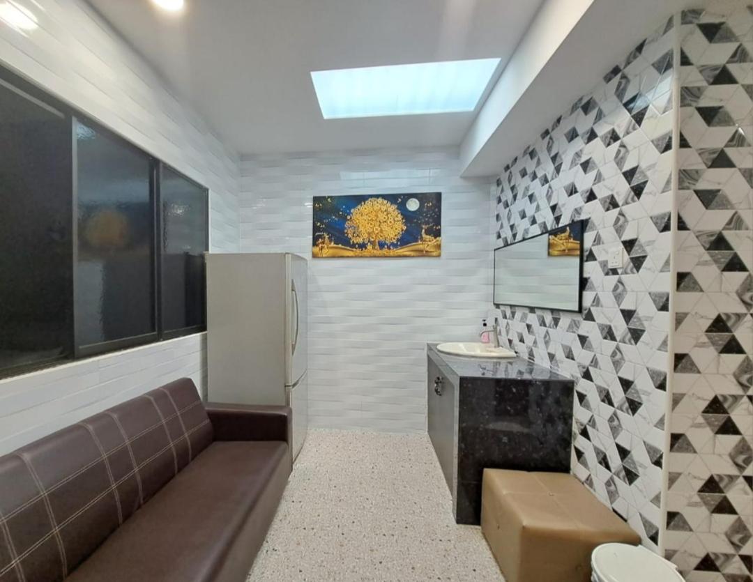 LittleBee Homestay KT