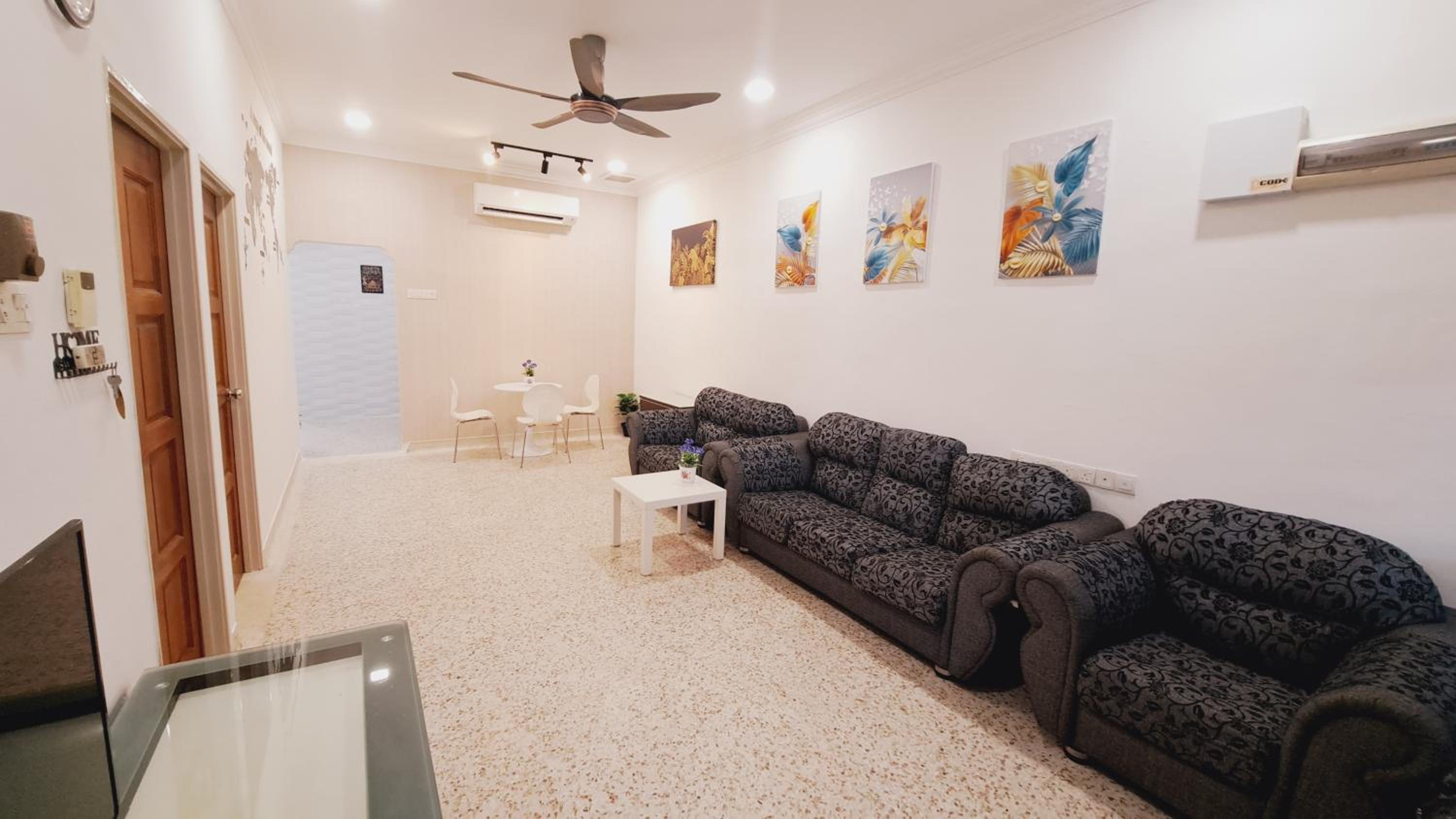 LittleBee Homestay KT