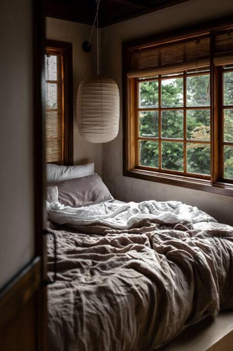 SABI Award Winning Designer Cabin