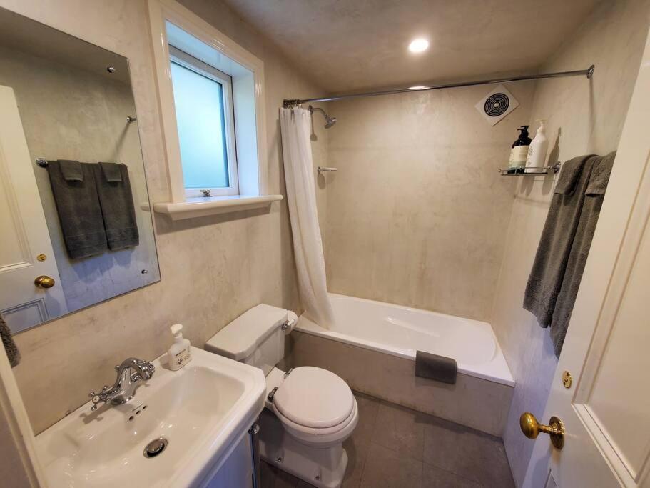 Tiny House in the Sky view 4