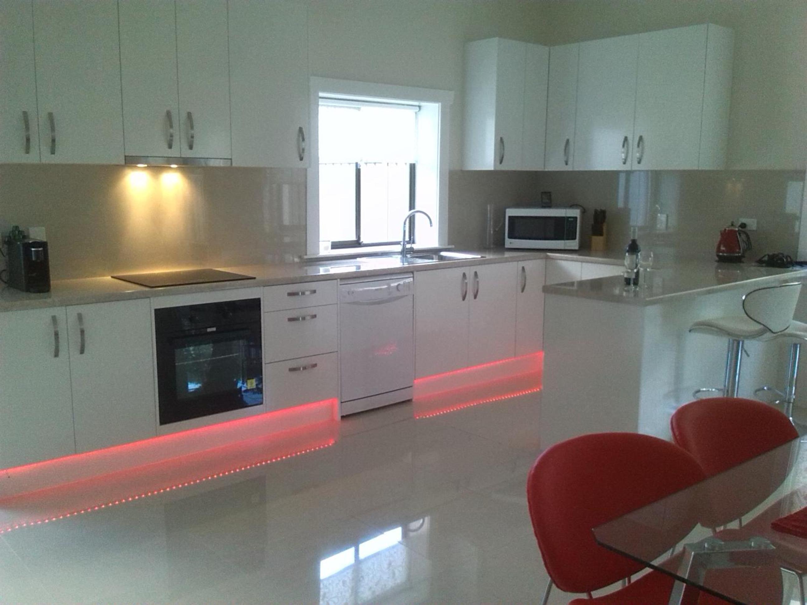 Glenelg - Marina Retreat
