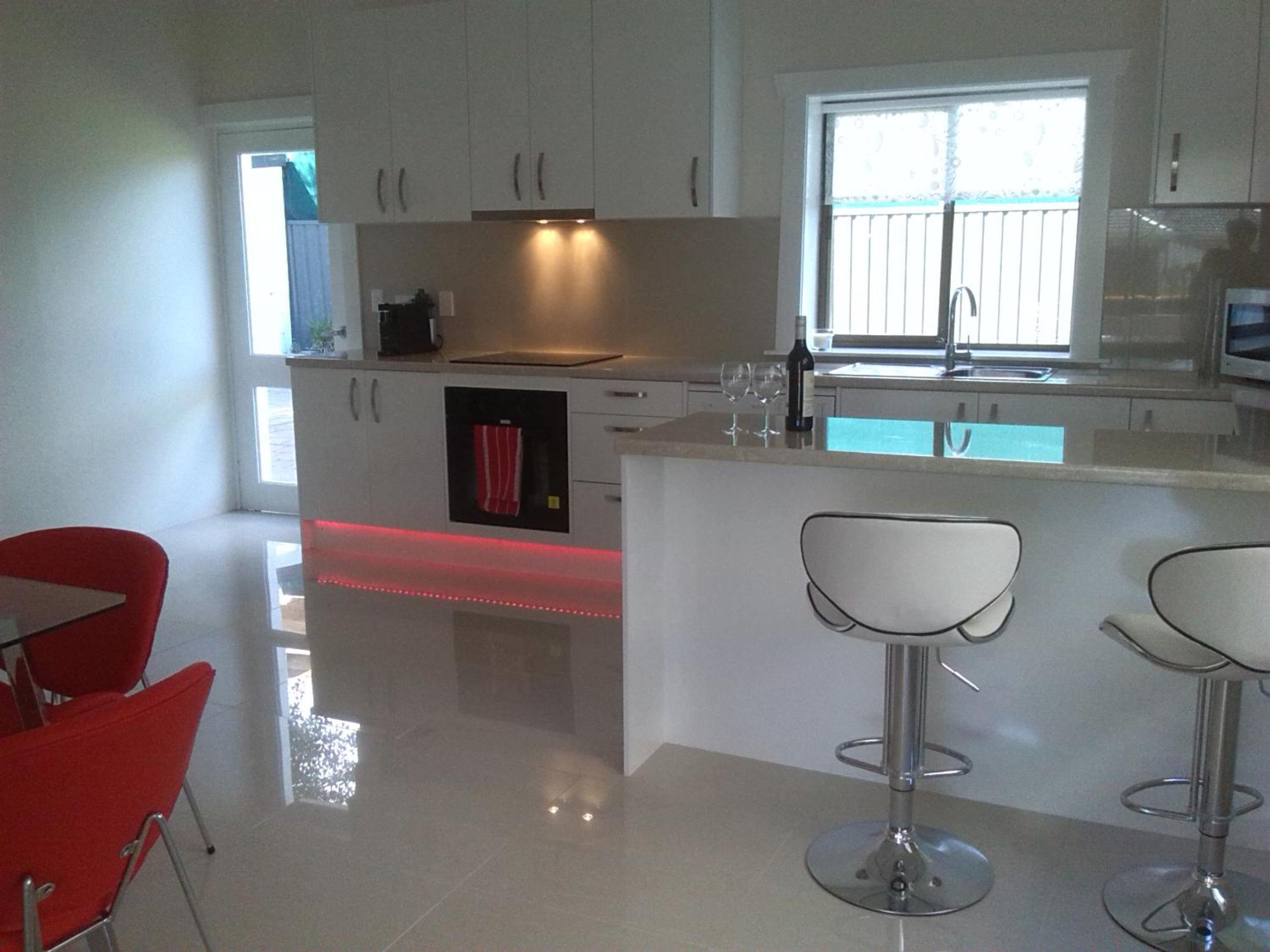 Glenelg - Marina Retreat