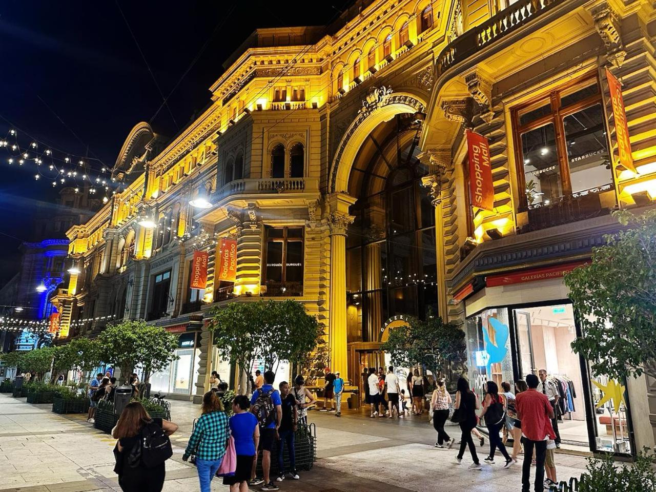 A metros del Obelisco/centro/teatros/pizzerías/más