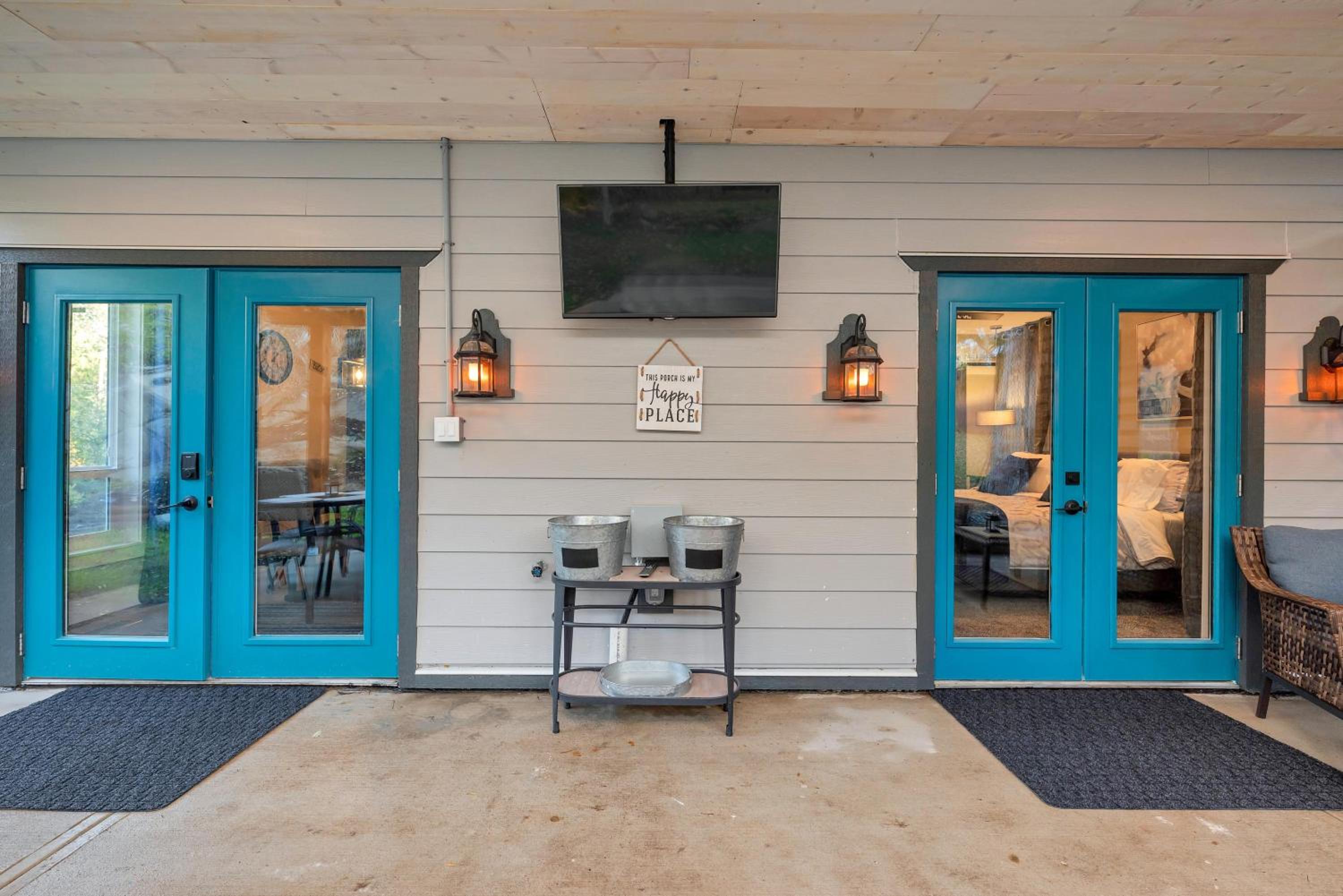 Vi Cottage