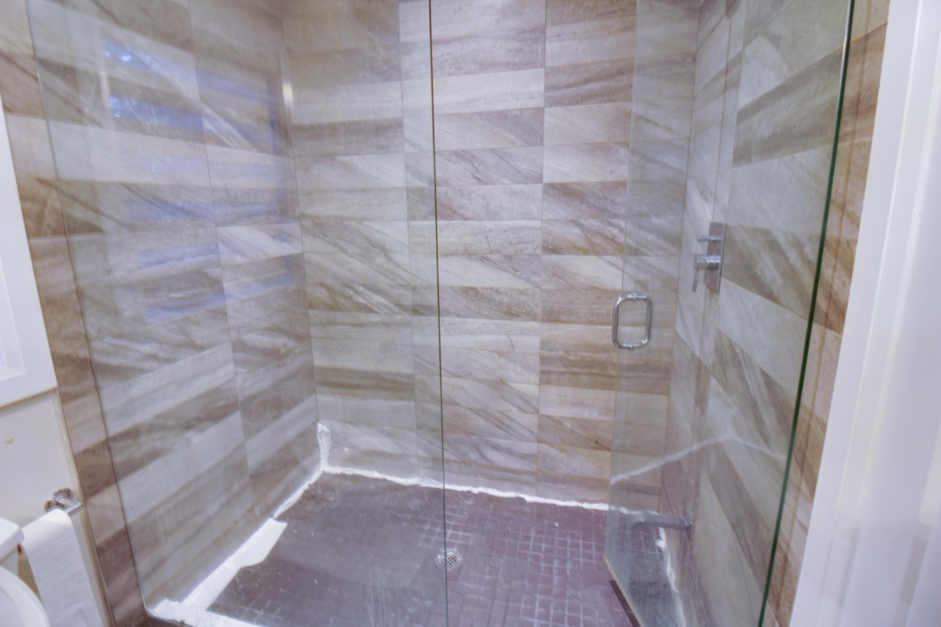 Luxury house In Scarborough