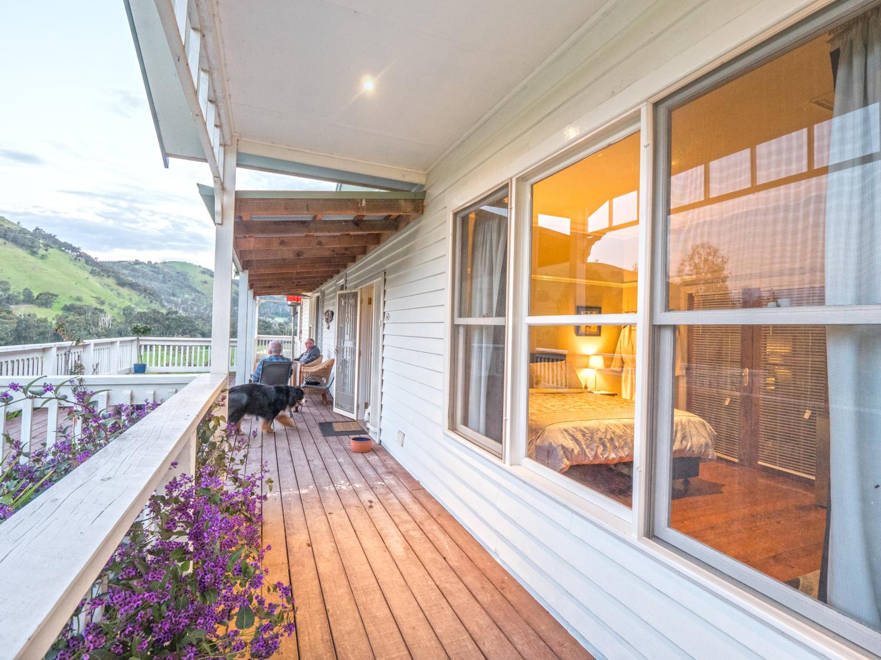 Hillview & Stringybark, Halls on Falls Homestead
