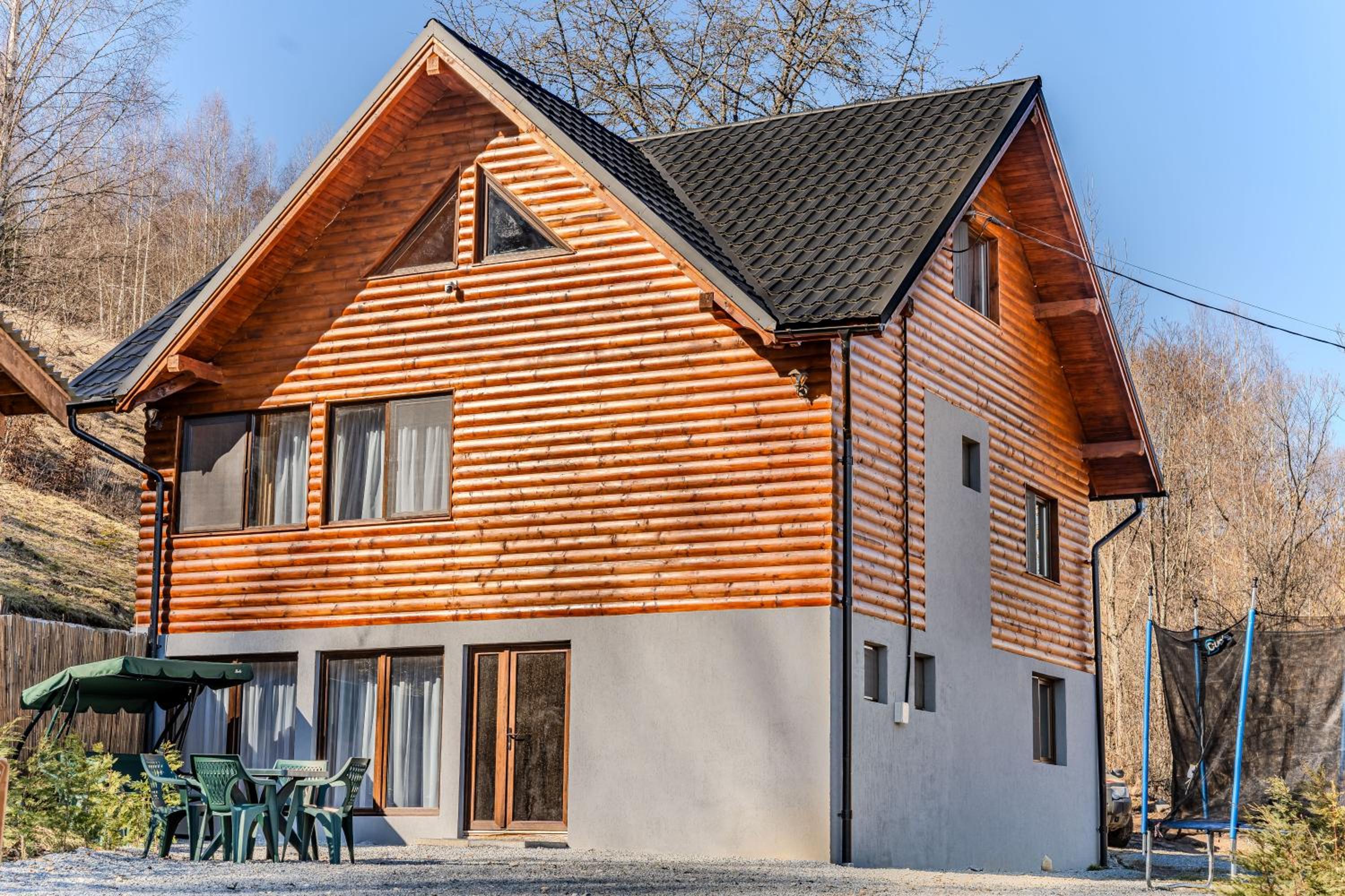 Montain Wild Chalet with Wooden Hot Tub