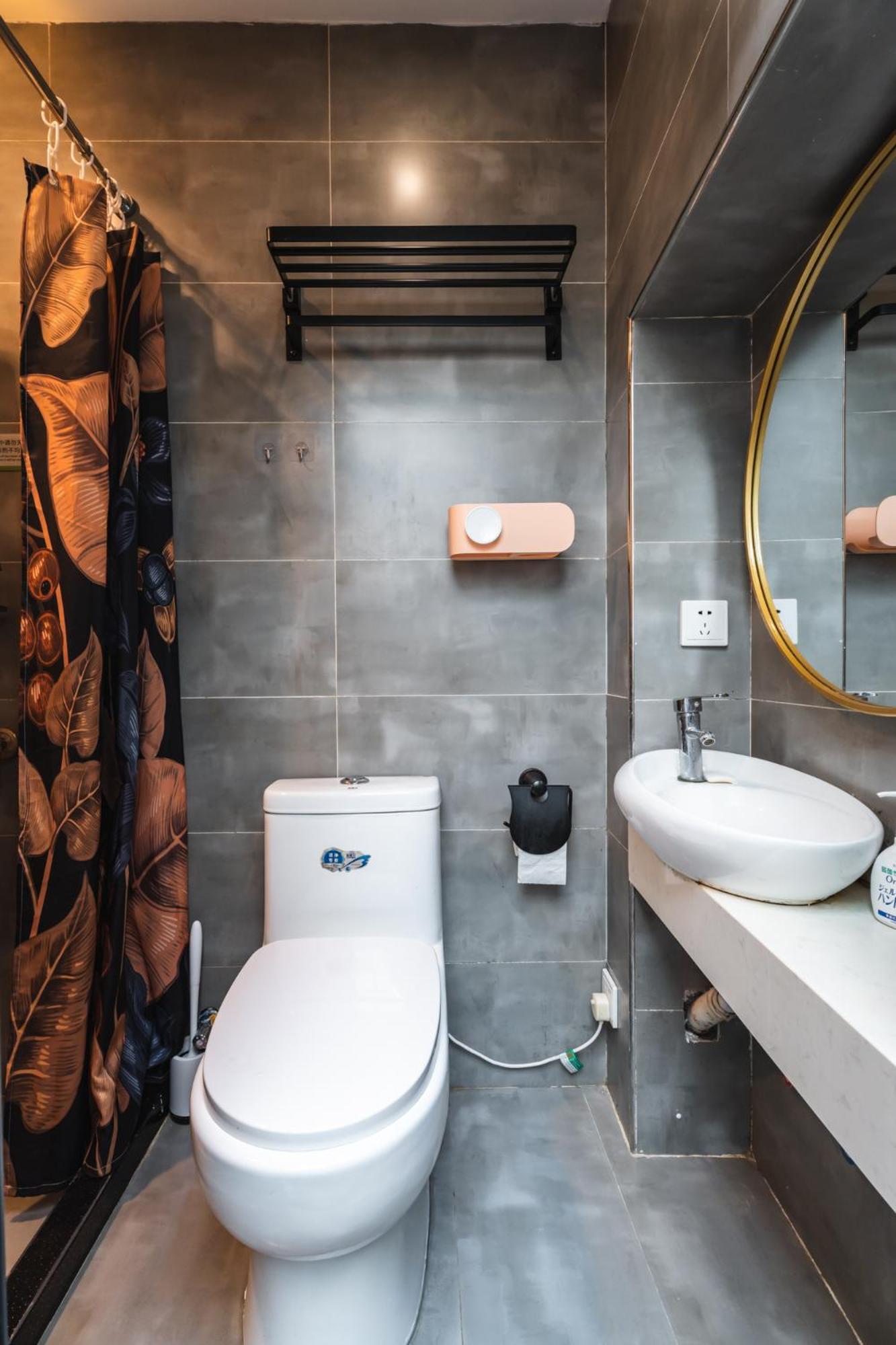 Shanghai Hills& Art Suite 15 - Near Line 1 & 7 Changshu Road Metro