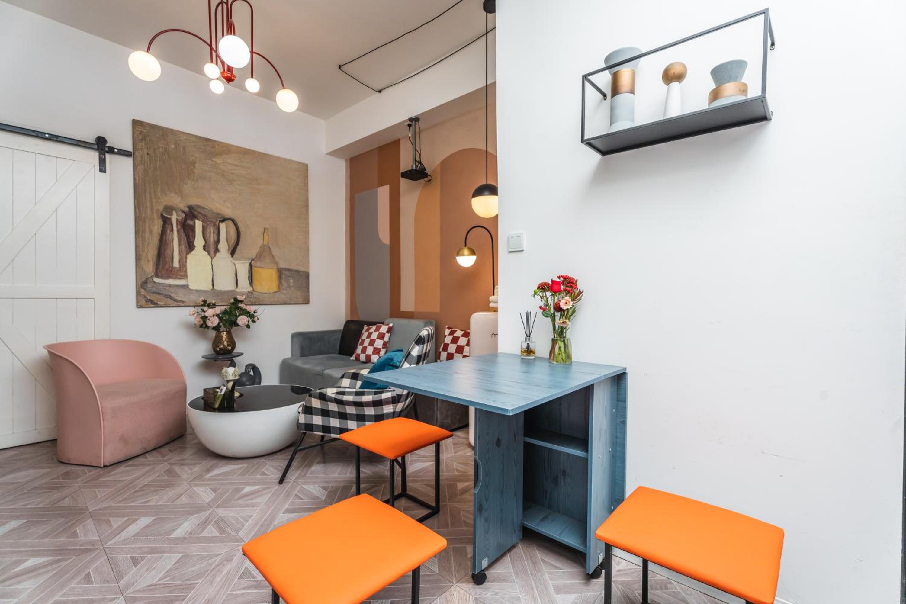 Shanghai Hills& Art Suite 15 - Near Line 1 & 7 Changshu Road Metro