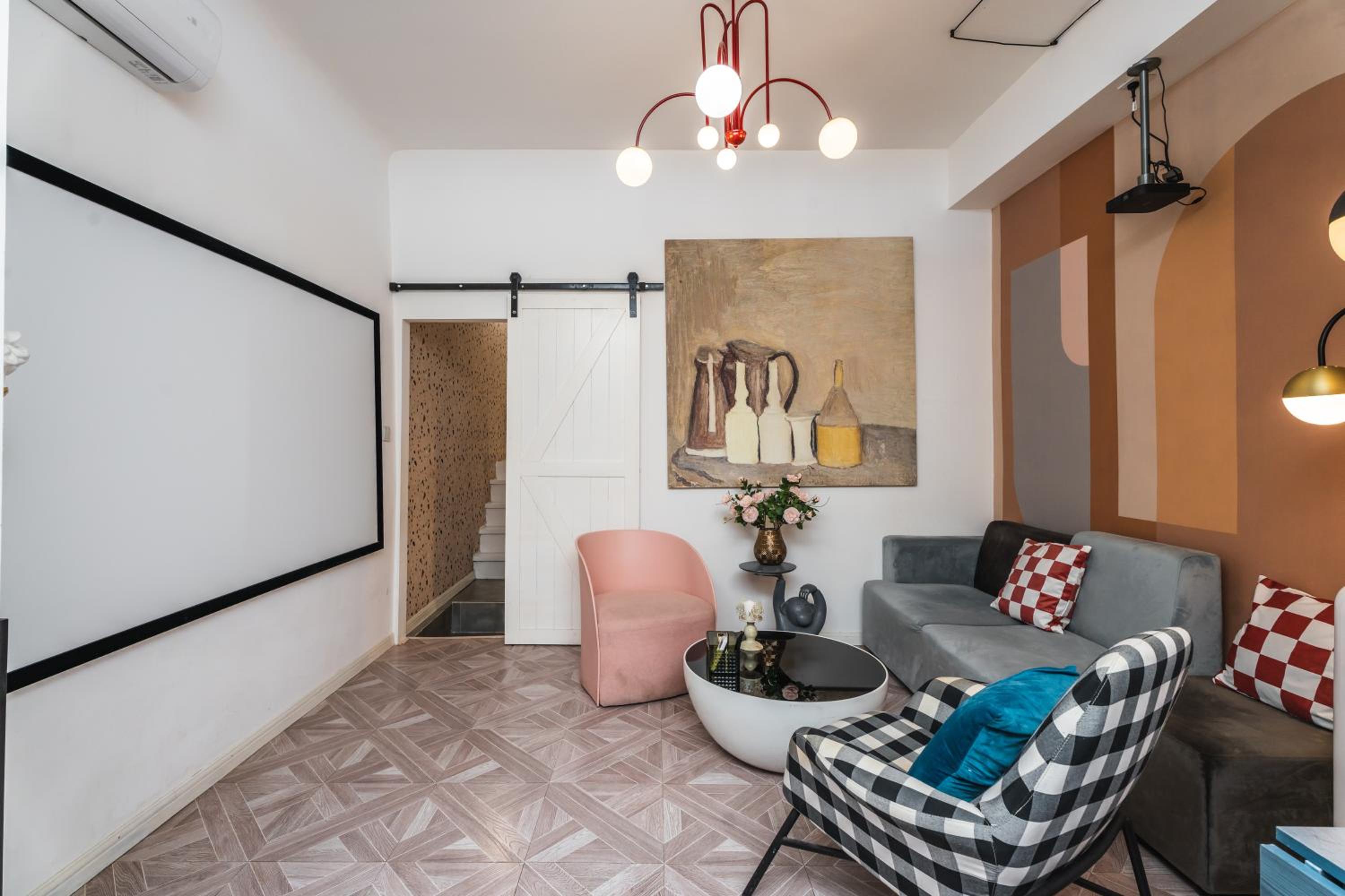 Shanghai Hills& Art Suite 15 - Near Line 1 & 7 Changshu Road Metro