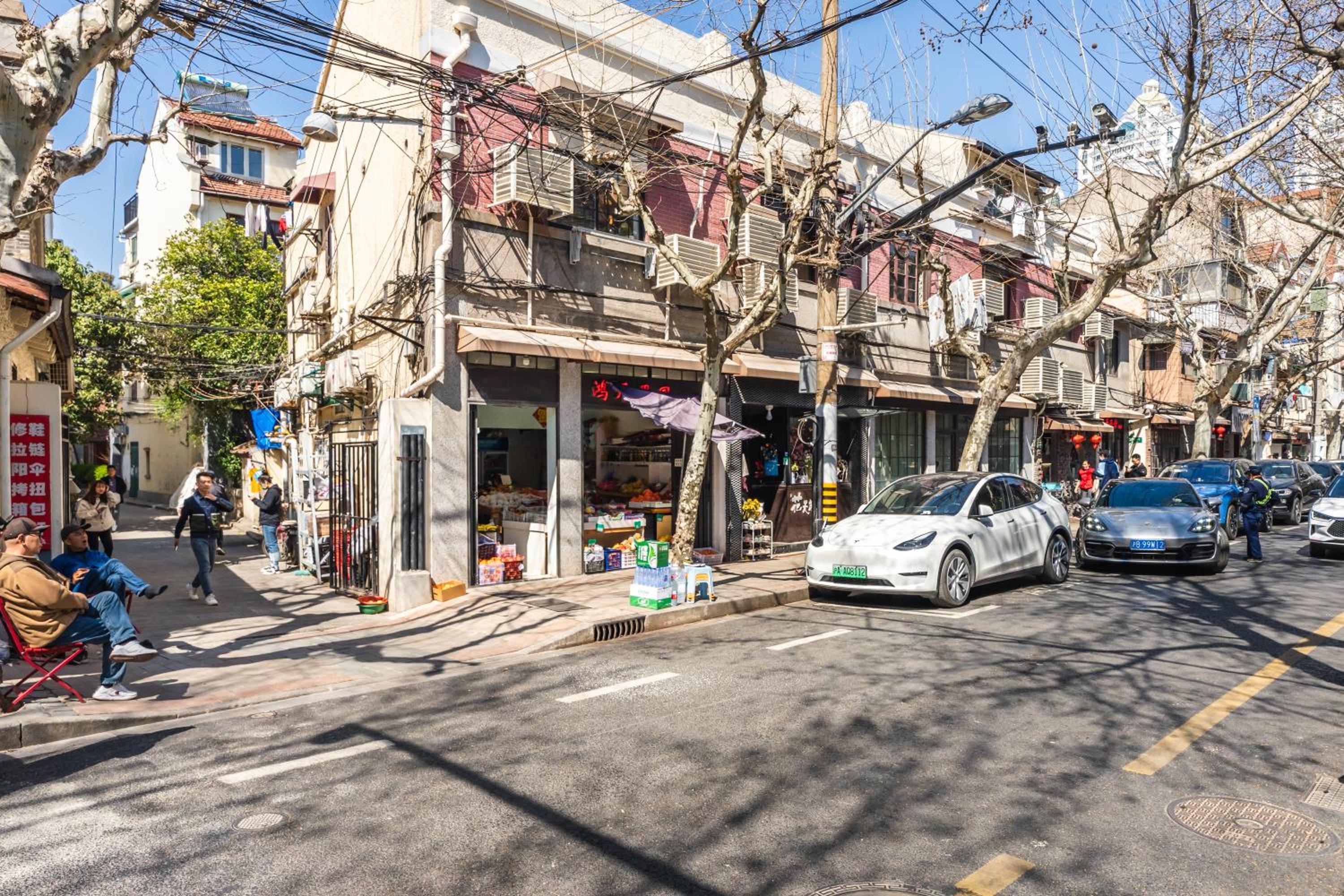 Shanghai Hills& Art Suite 15 - Near Line 1 & 7 Changshu Road Metro