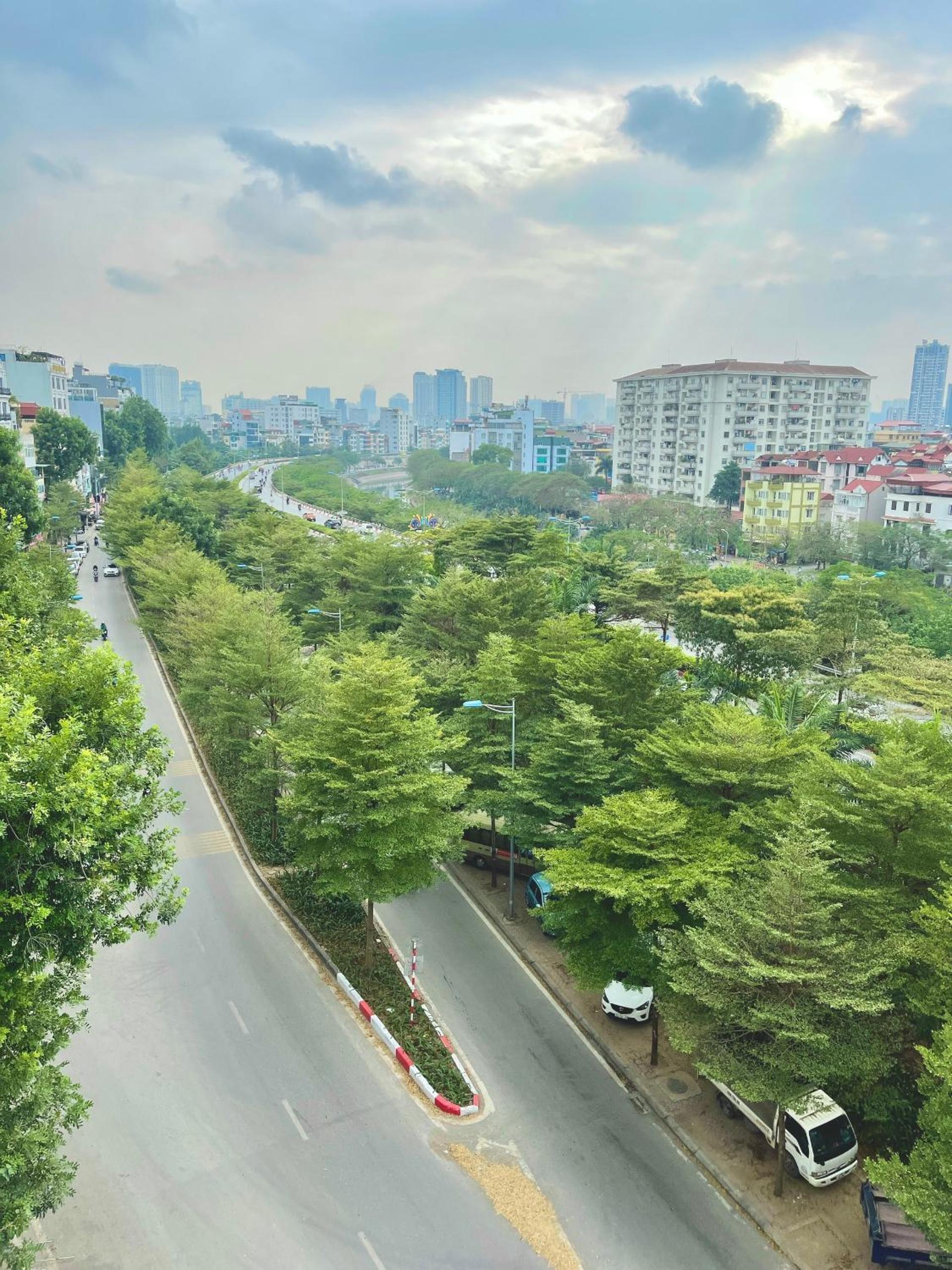 Hooneymoon Hotel - 404 Đường Bưởi - by Bay Luxury