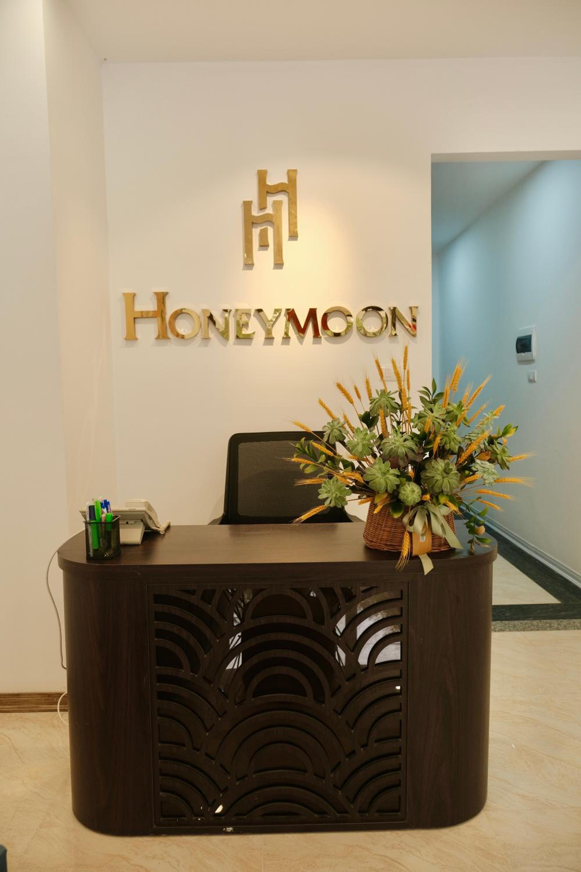 Hooneymoon Hotel - 404 Đường Bưởi - by Bay Luxury