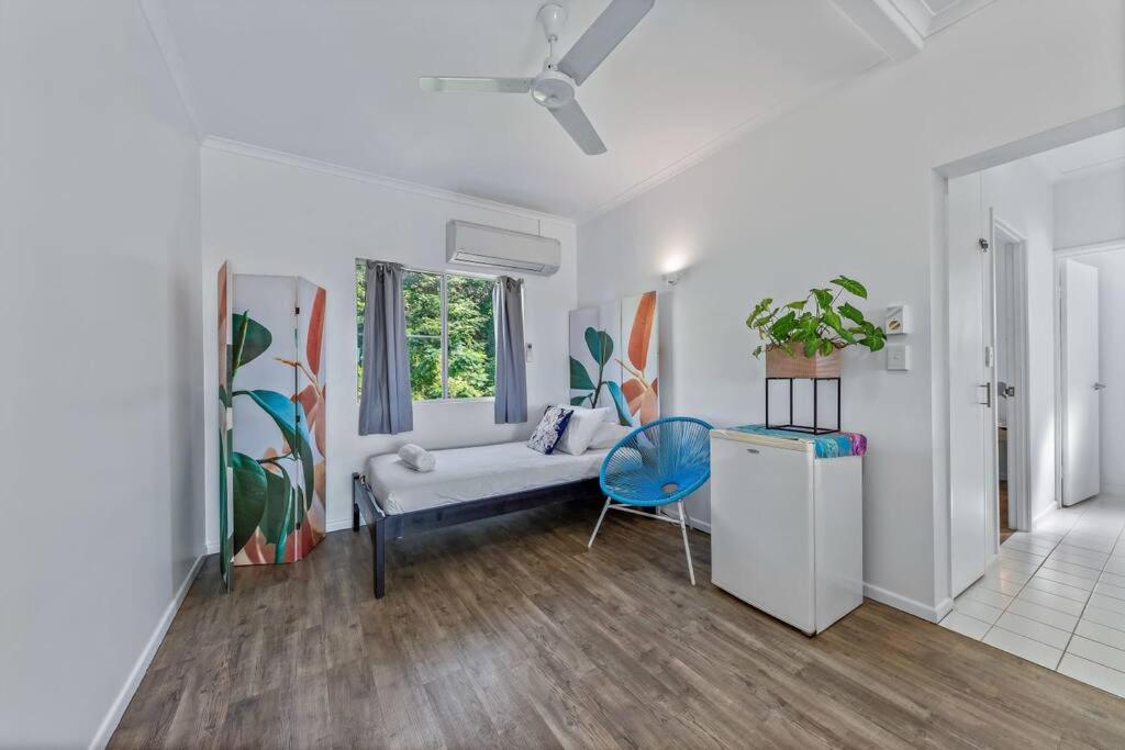 NEW! 2BR Whitsundays Oasis w/ Ocean Views