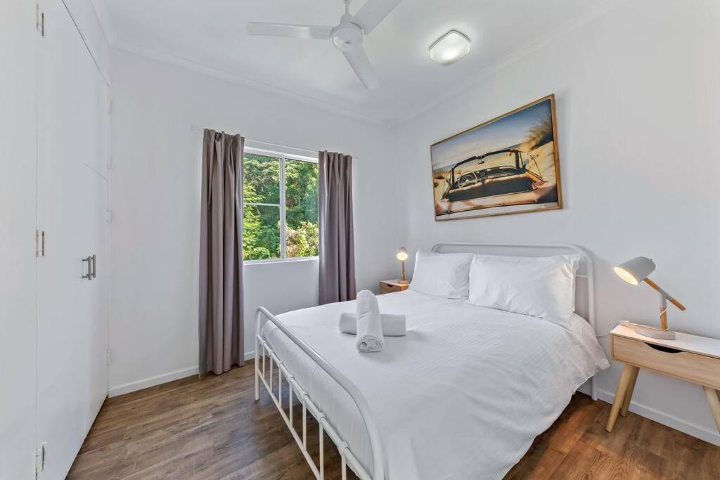 NEW! 2BR Whitsundays Oasis w/ Ocean Views