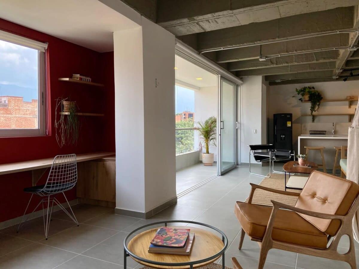 Captivating 2BR with Balcony in Laureles