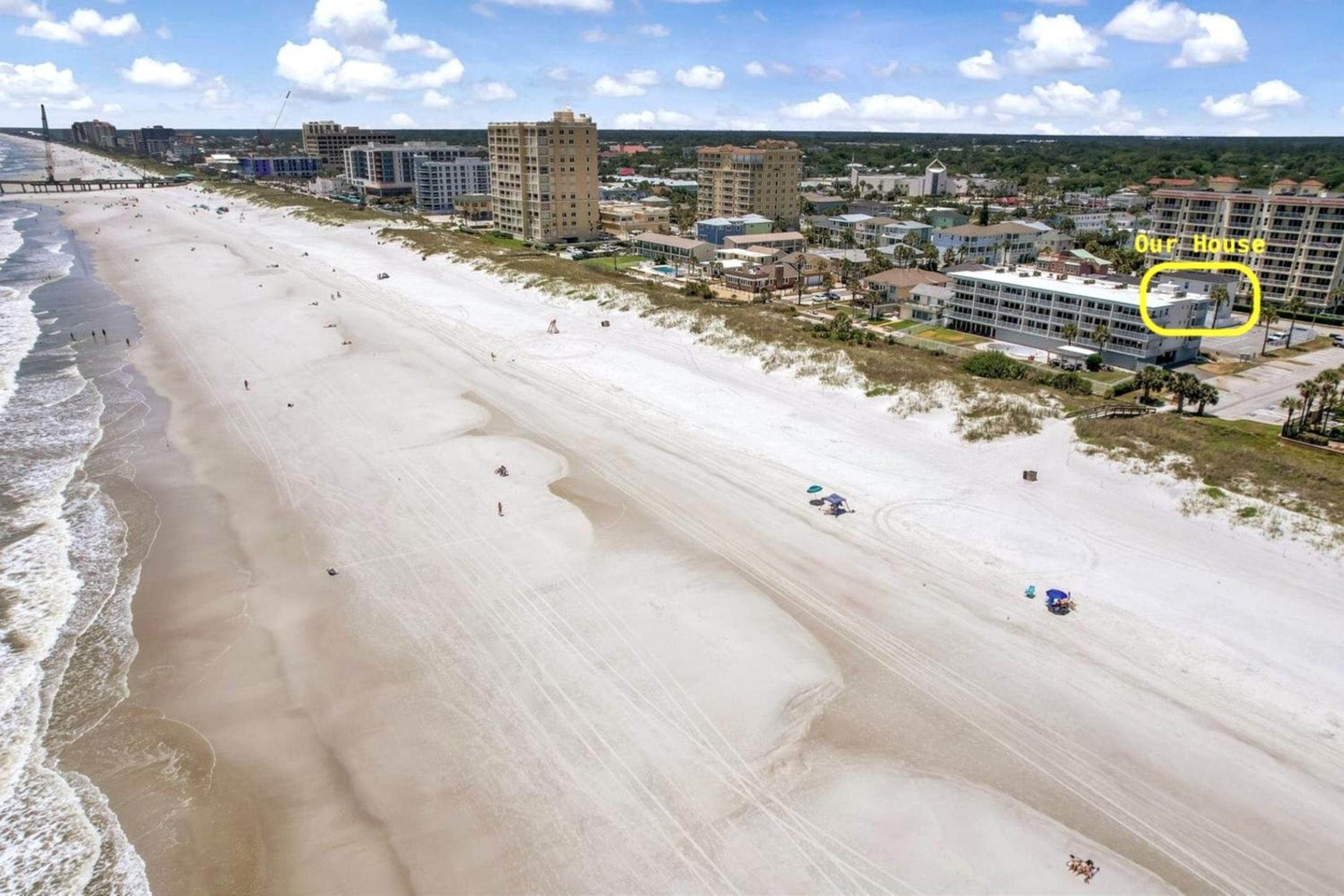 Beach side, ocean views & walk to Casa Marina view 4