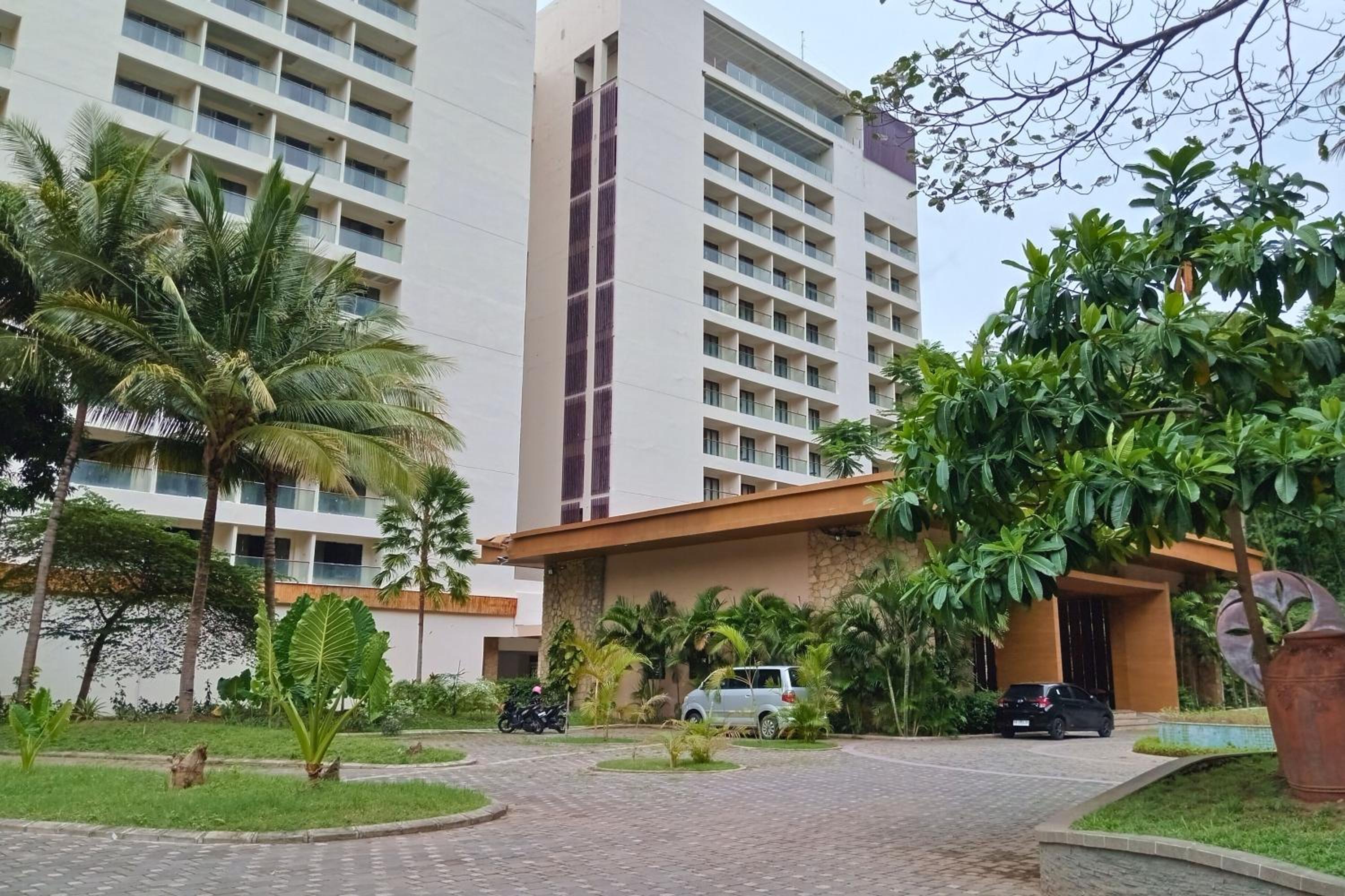 Blue Seaward 1 BR Beach View NE29