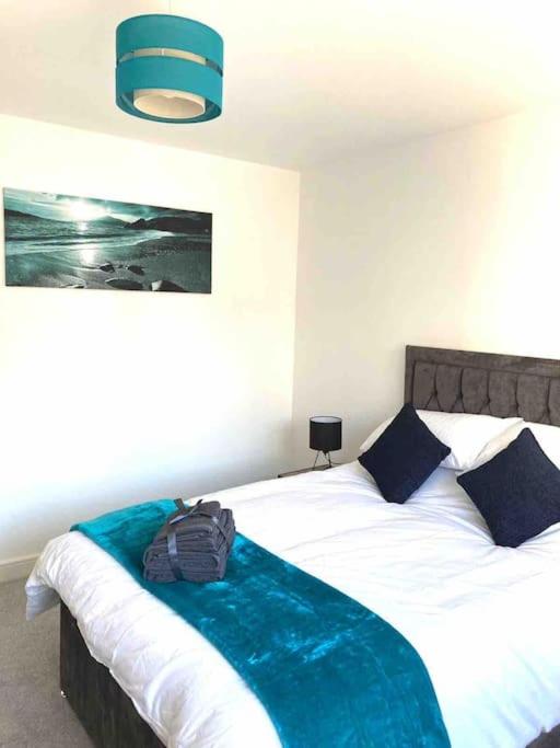 Spacious Newly Built Apartment - Colwyn Bay view 5