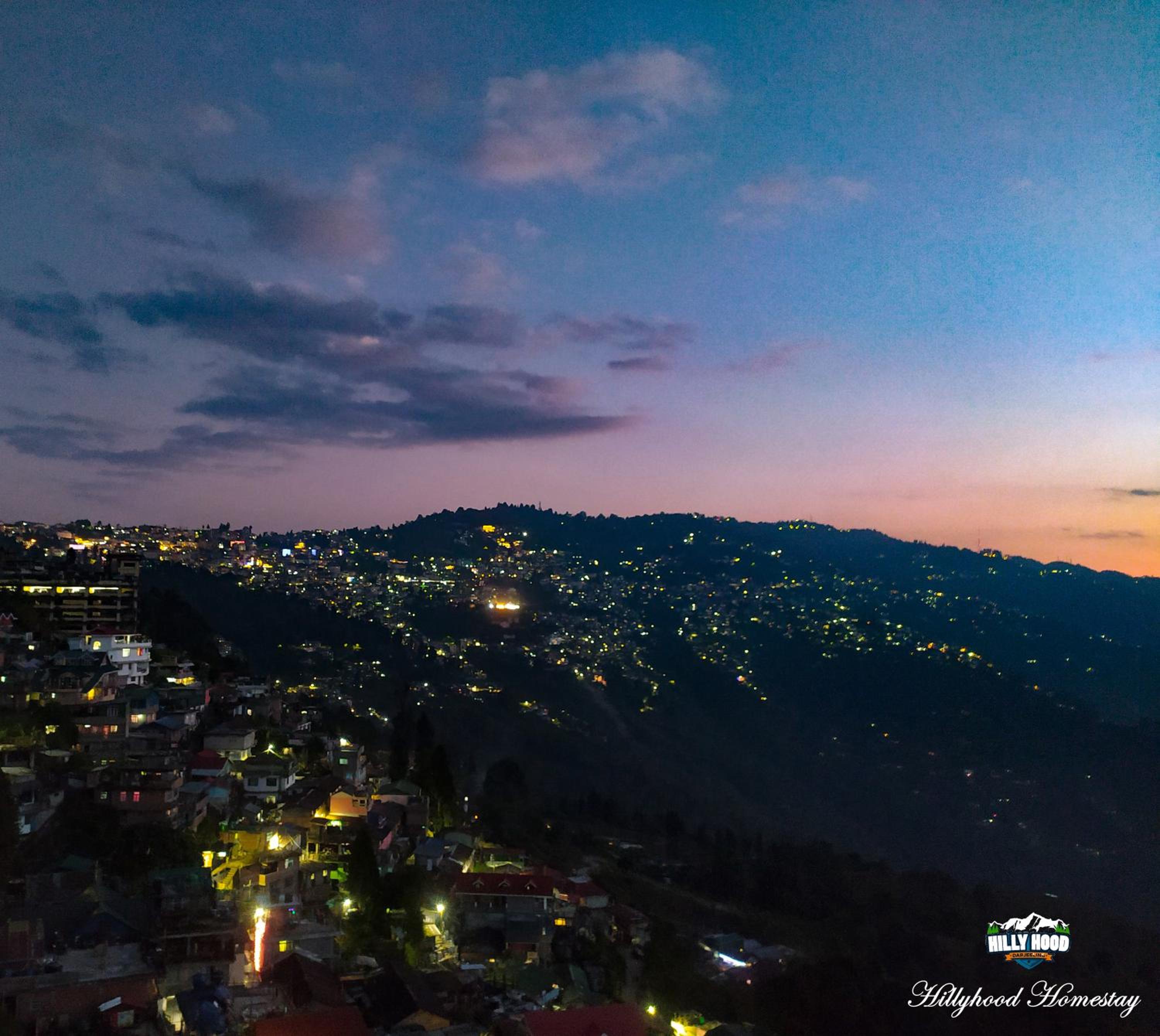 HILLYHOOD HOMESTAY