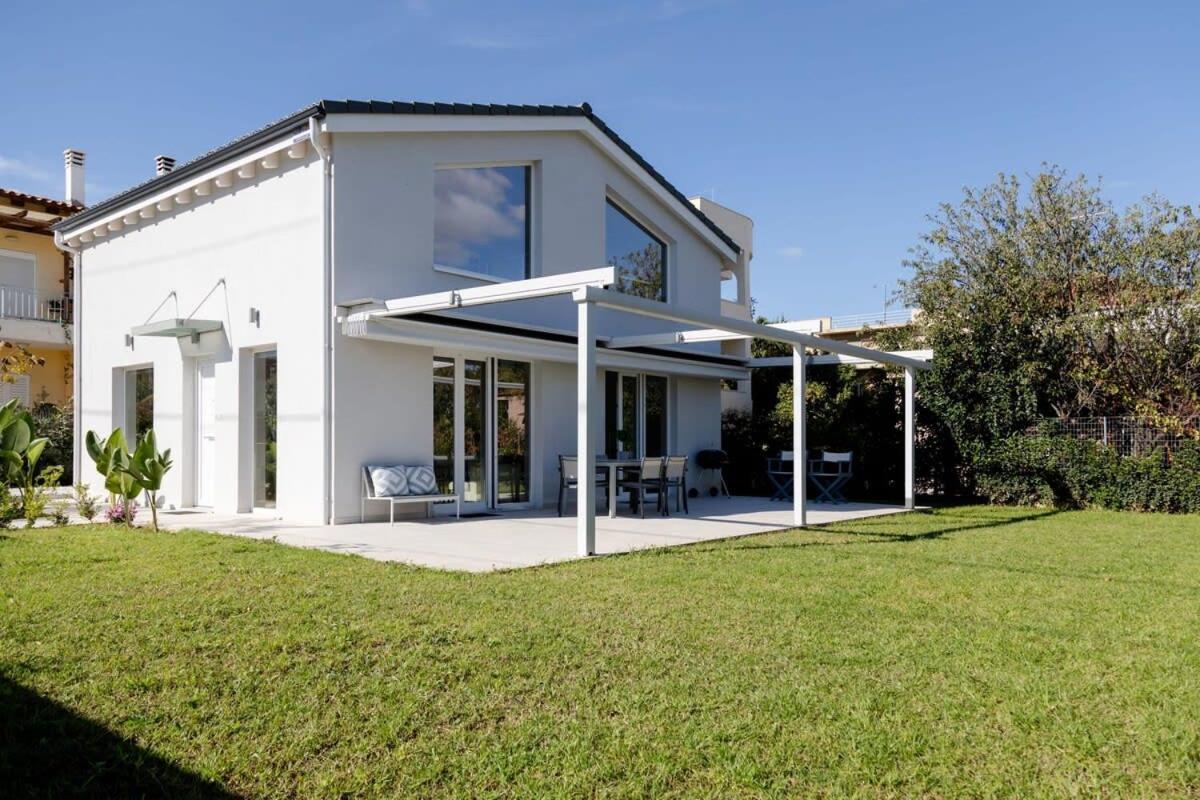 A Private Garden Villa near Athens Airport and the Beach view 3