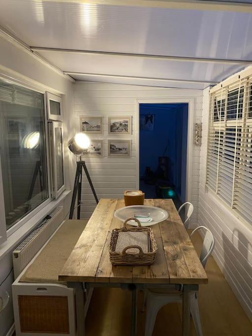 Shoreline hideaway - next to the beach view 4