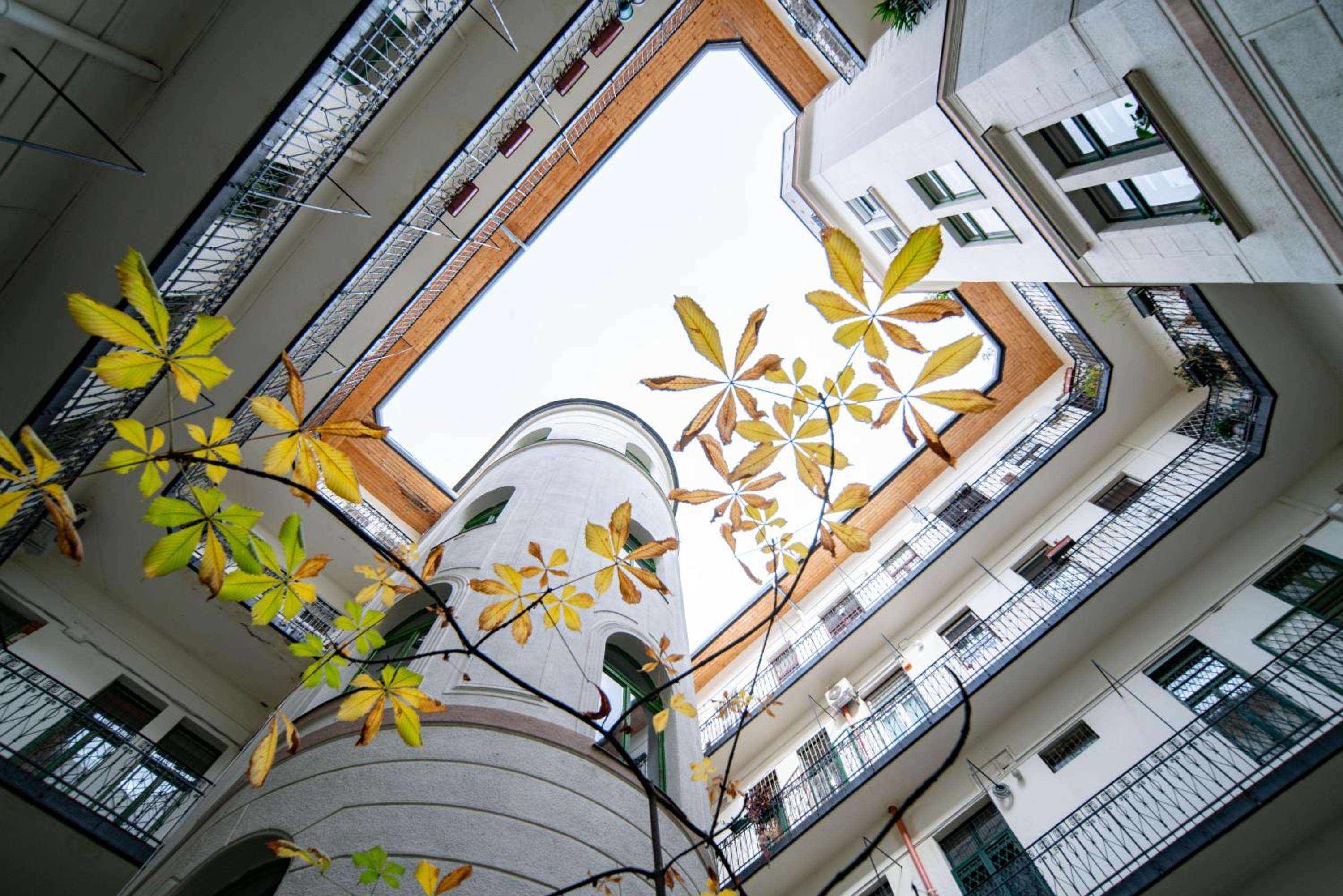 Stylish studio apartment in the heart of Budapest view 4