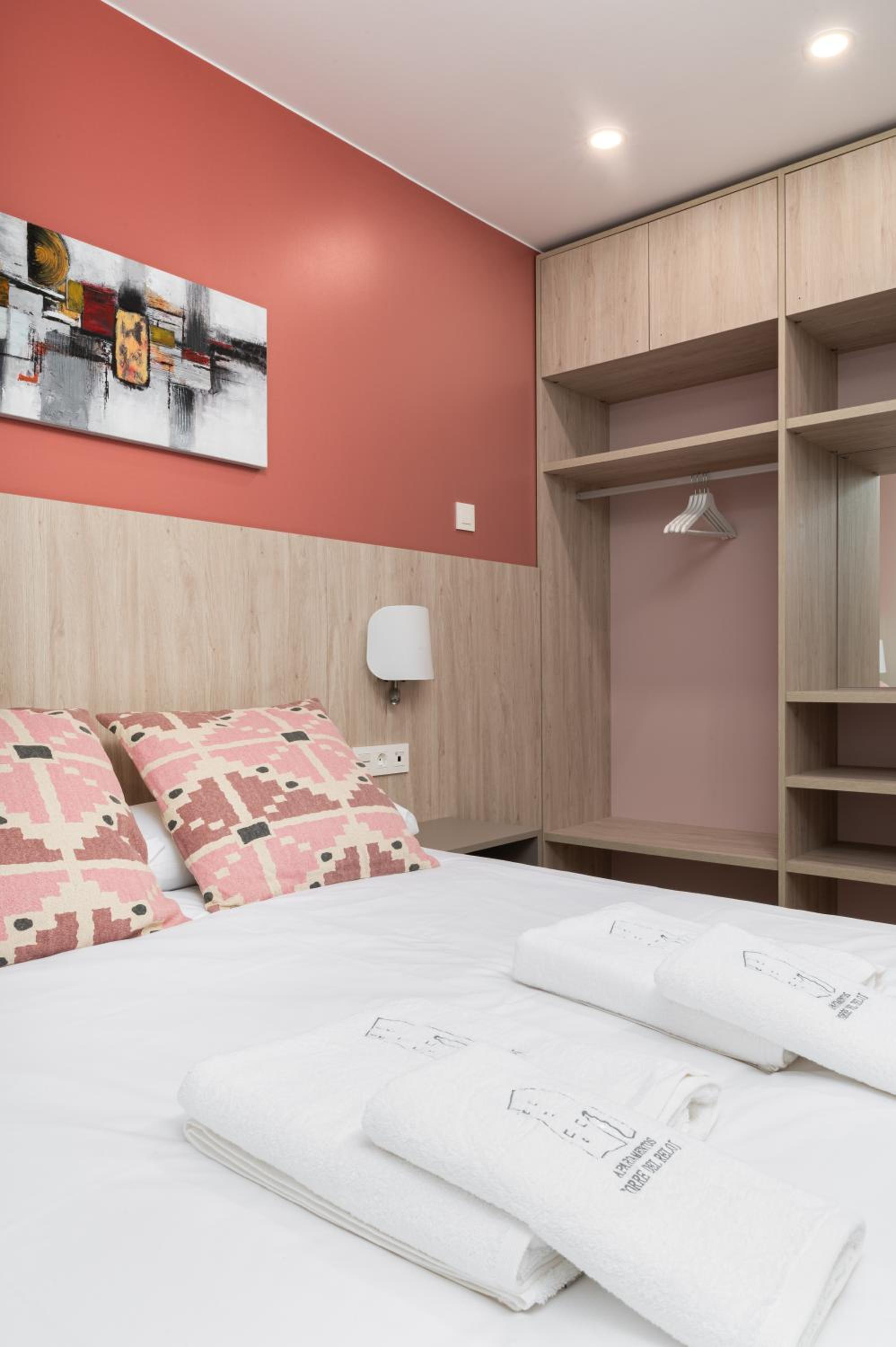 Apartamentos Torre del Reloj