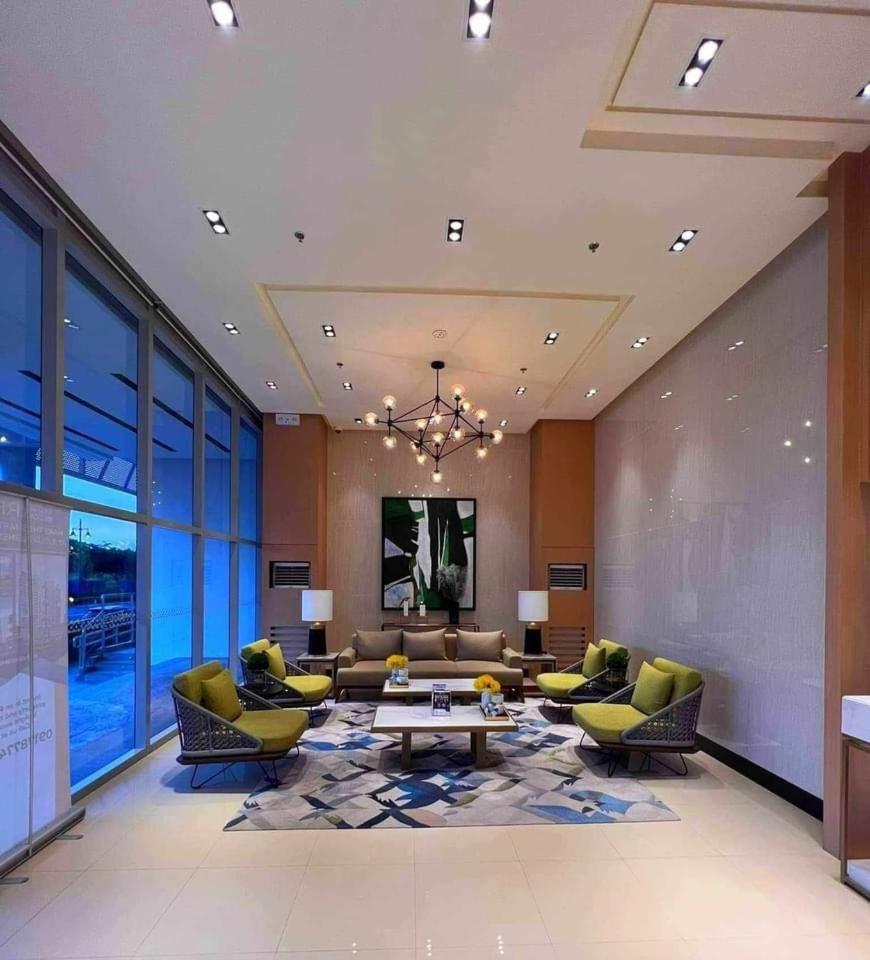 Cozy condo unit at The Palladium
