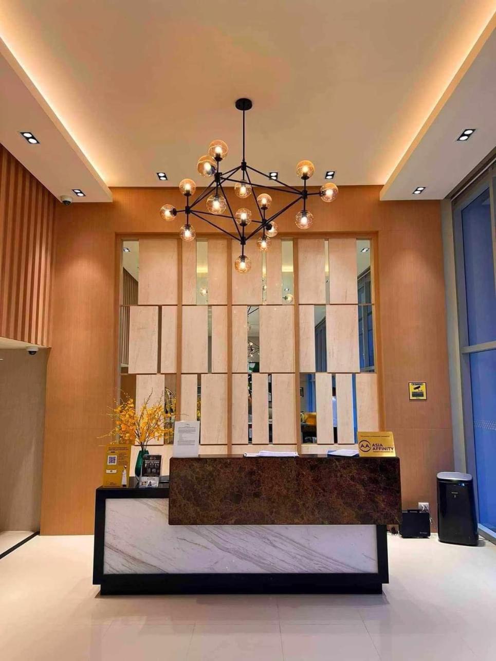 Cozy condo unit at The Palladium