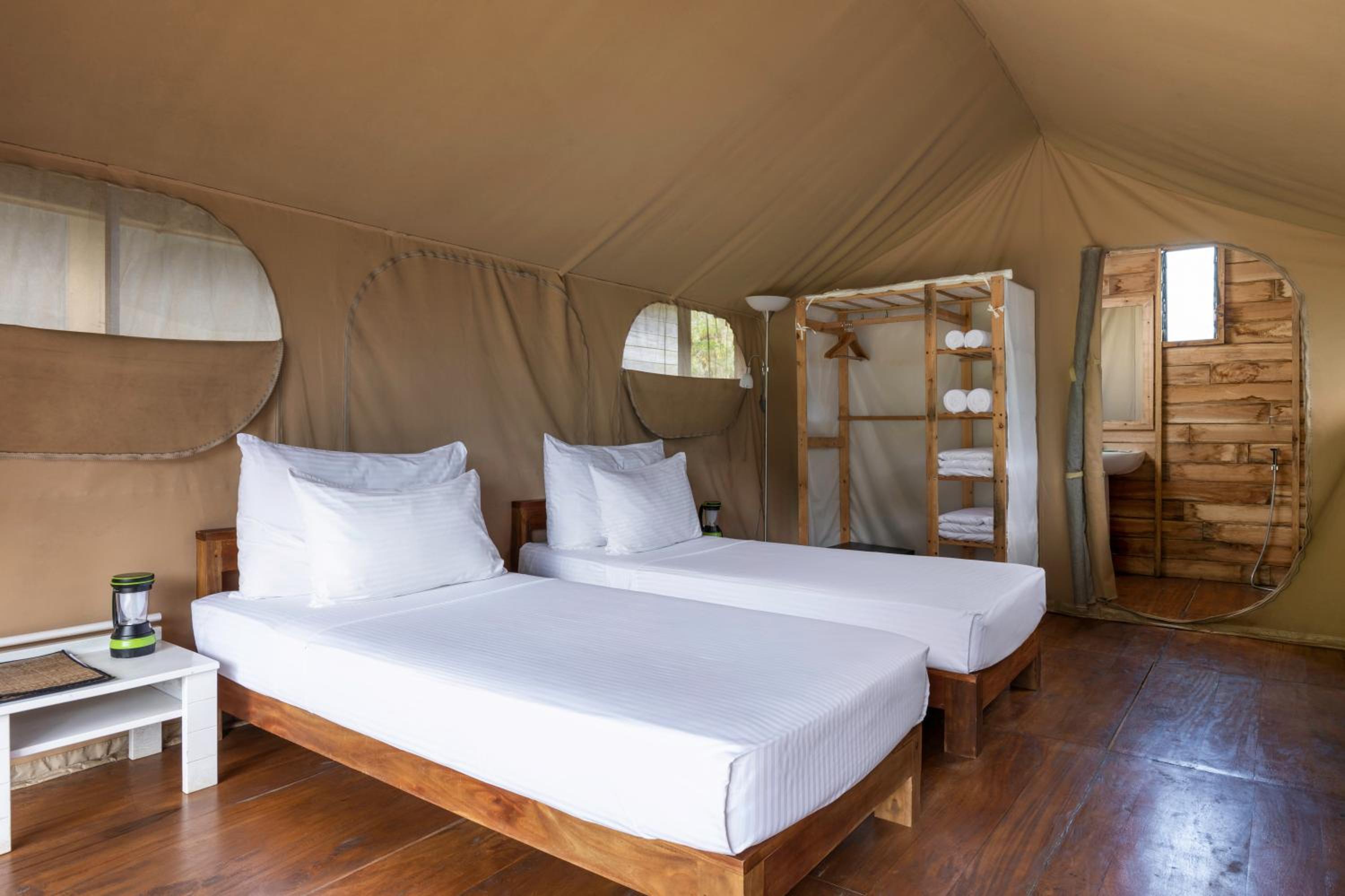 Wild Glamping Knuckles - Thema Collection view 3