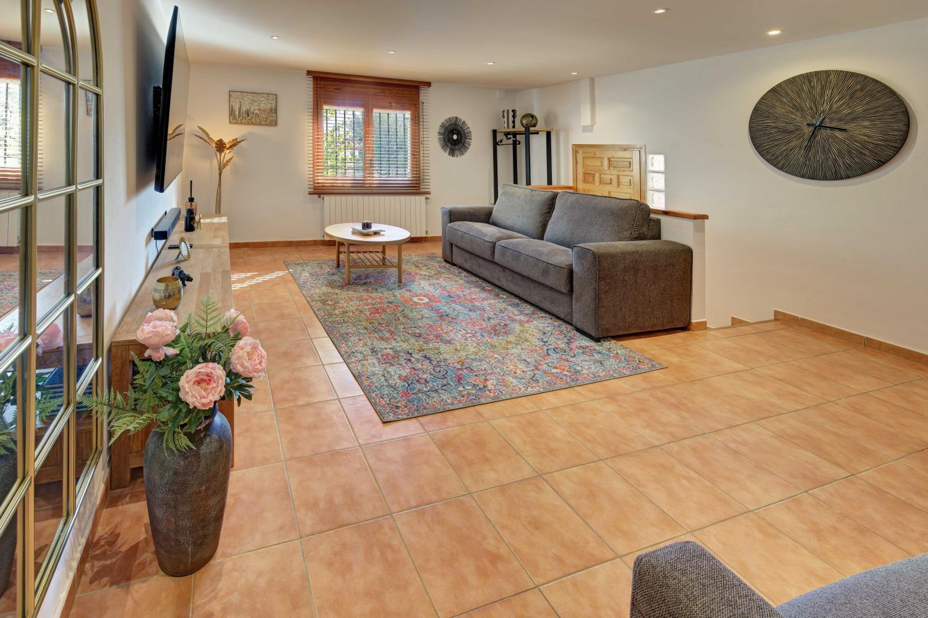 VILLA ARBUCIES with private pool