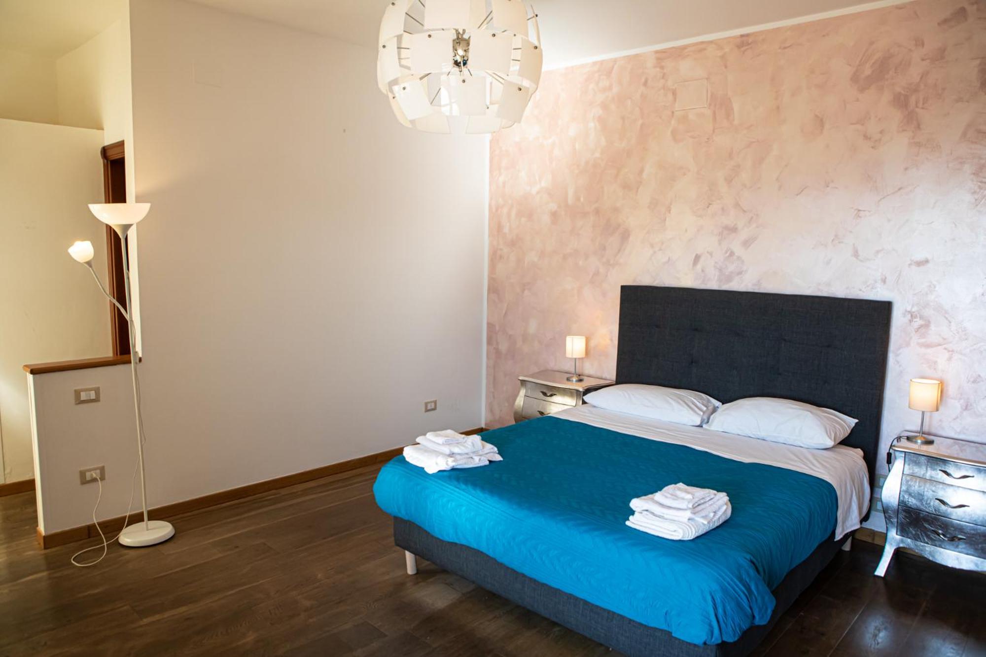 Villa Setharè, bed and breakfast con piscina en Salerno — hotel room
